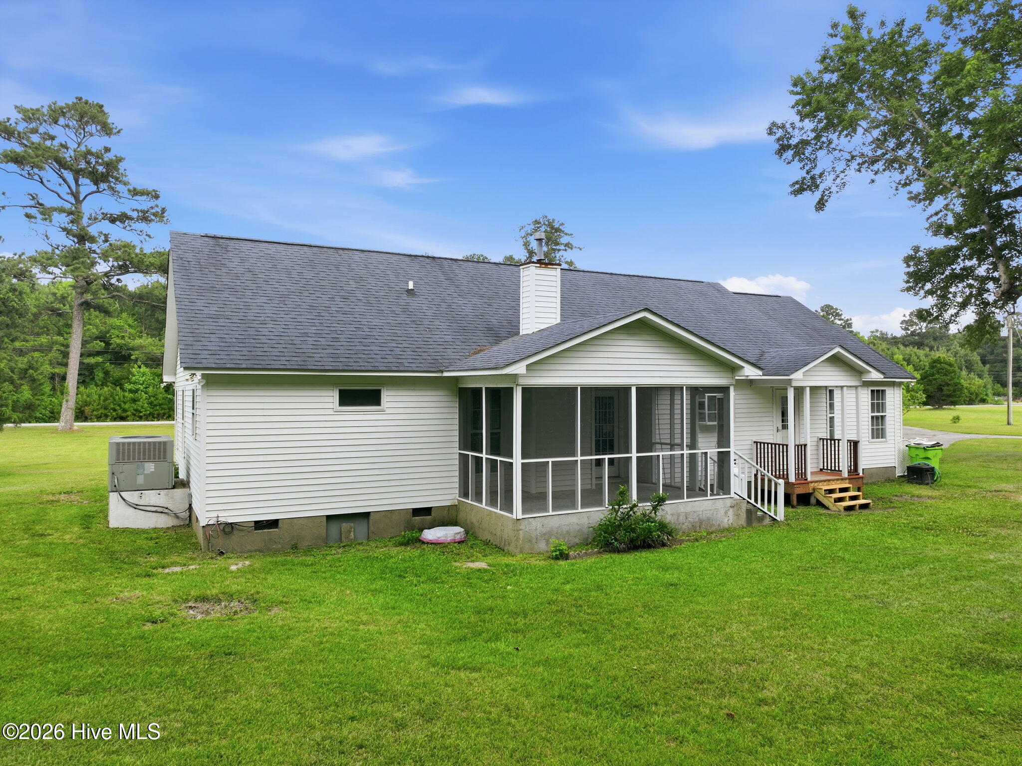225 Godfrey Boulevard Property Photo 2