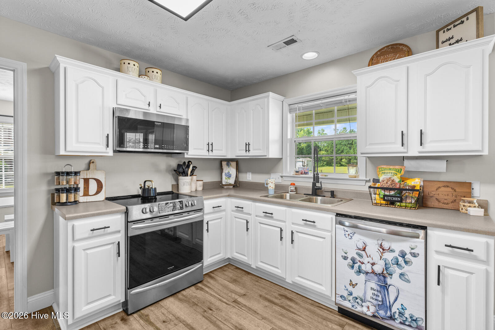 108 River Bluff Drive Property Photo 12