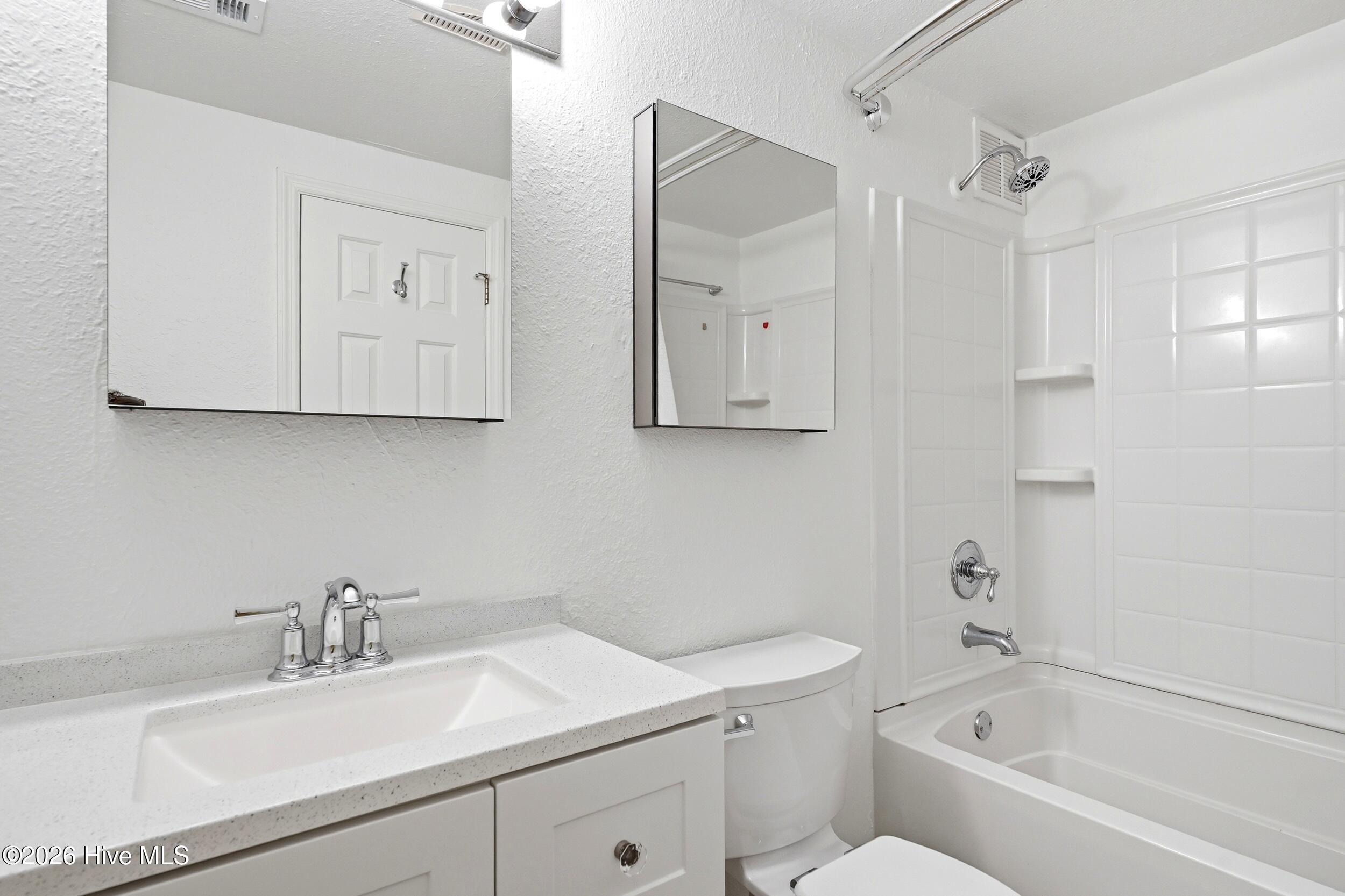 304 N Front Street Apt E Property Photo 16