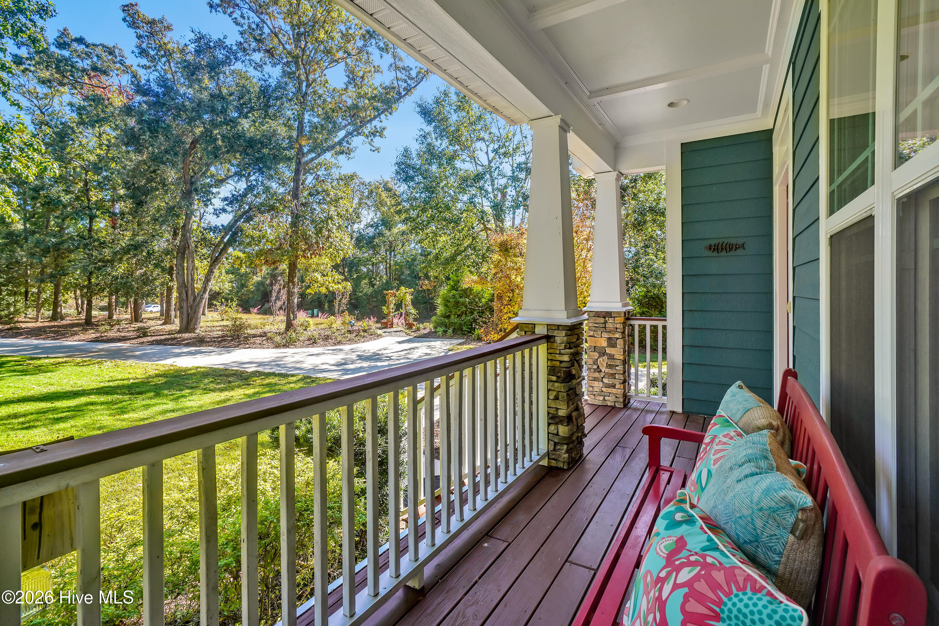 101 Teal Circle Property Photo 4