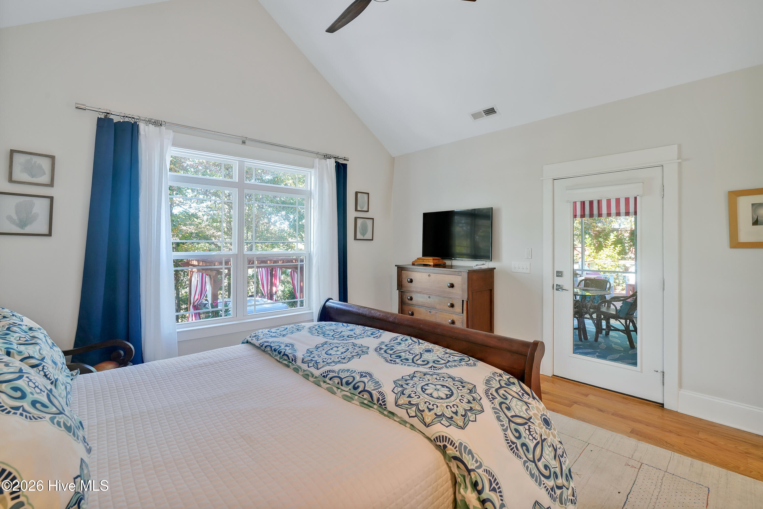101 Teal Circle Property Photo 29