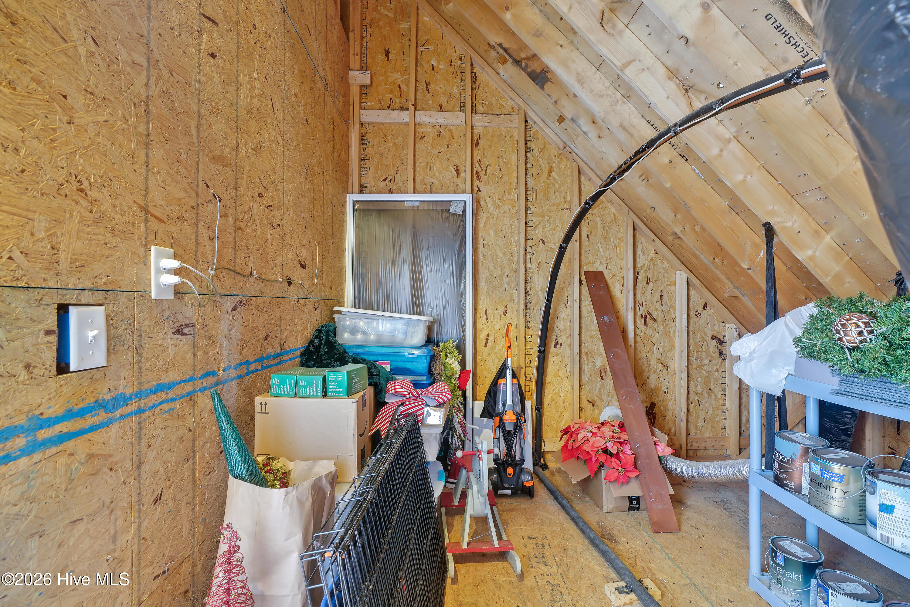 101 Teal Circle Property Photo 39