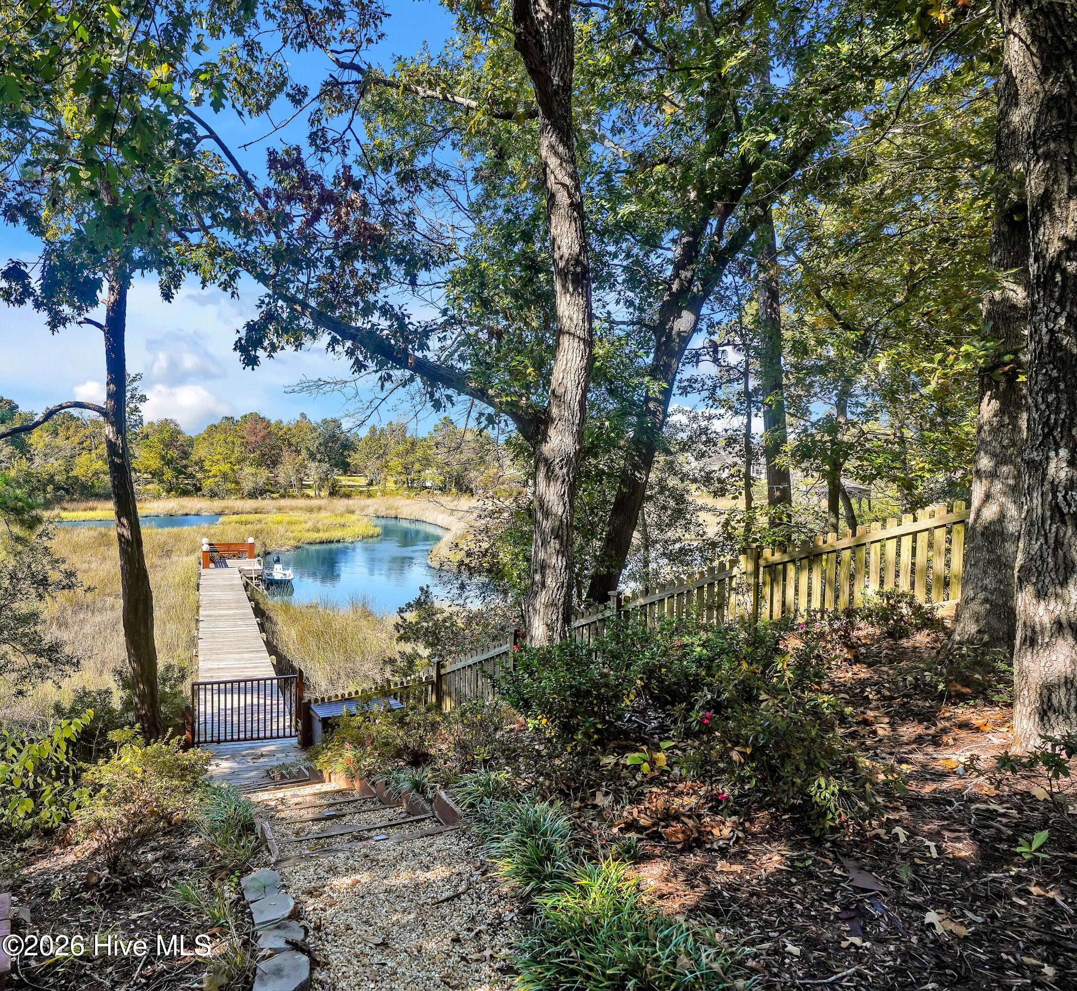 101 Teal Circle Property Photo 49