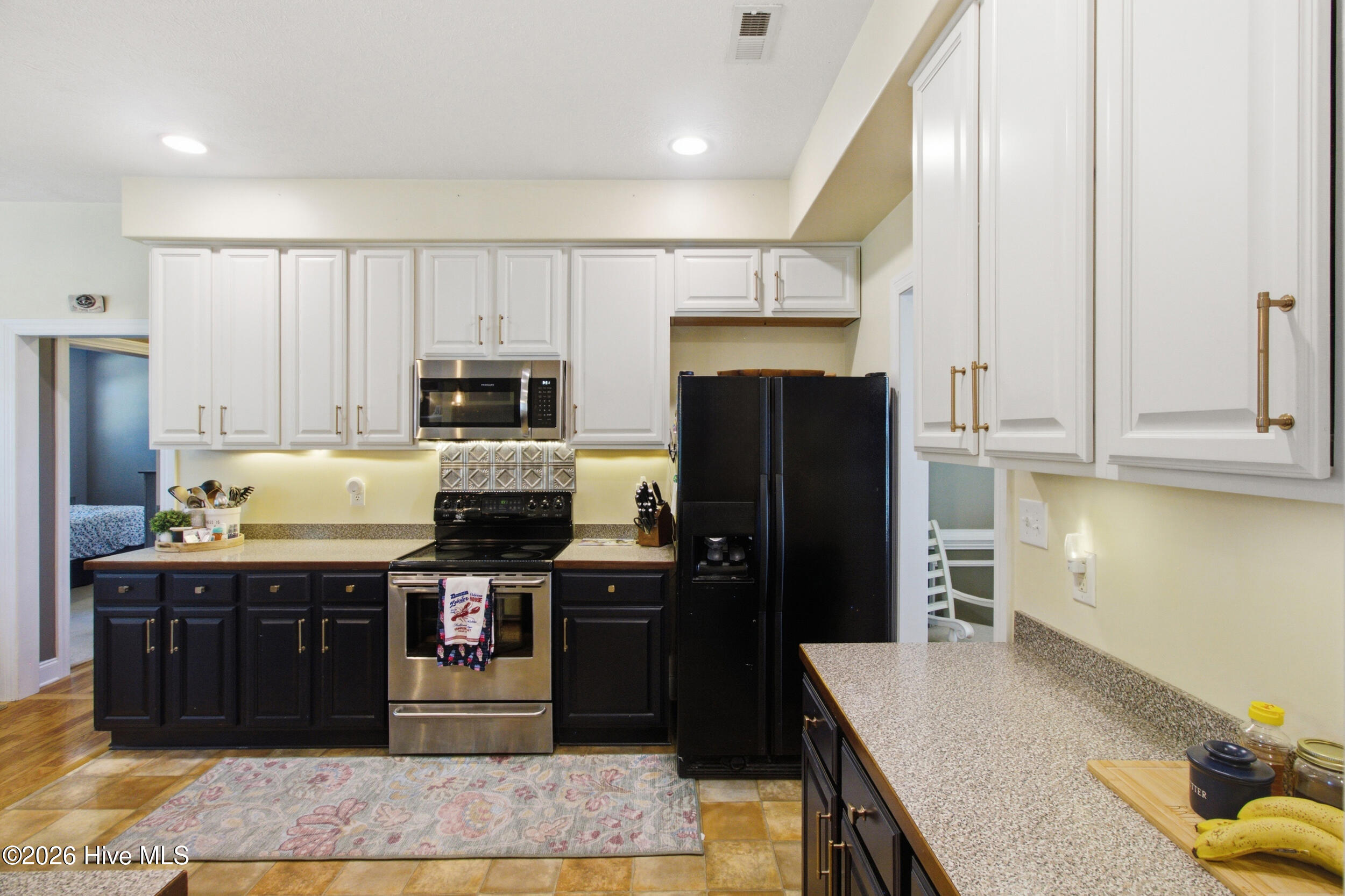 107 Stony Brook Drive Property Photo 3