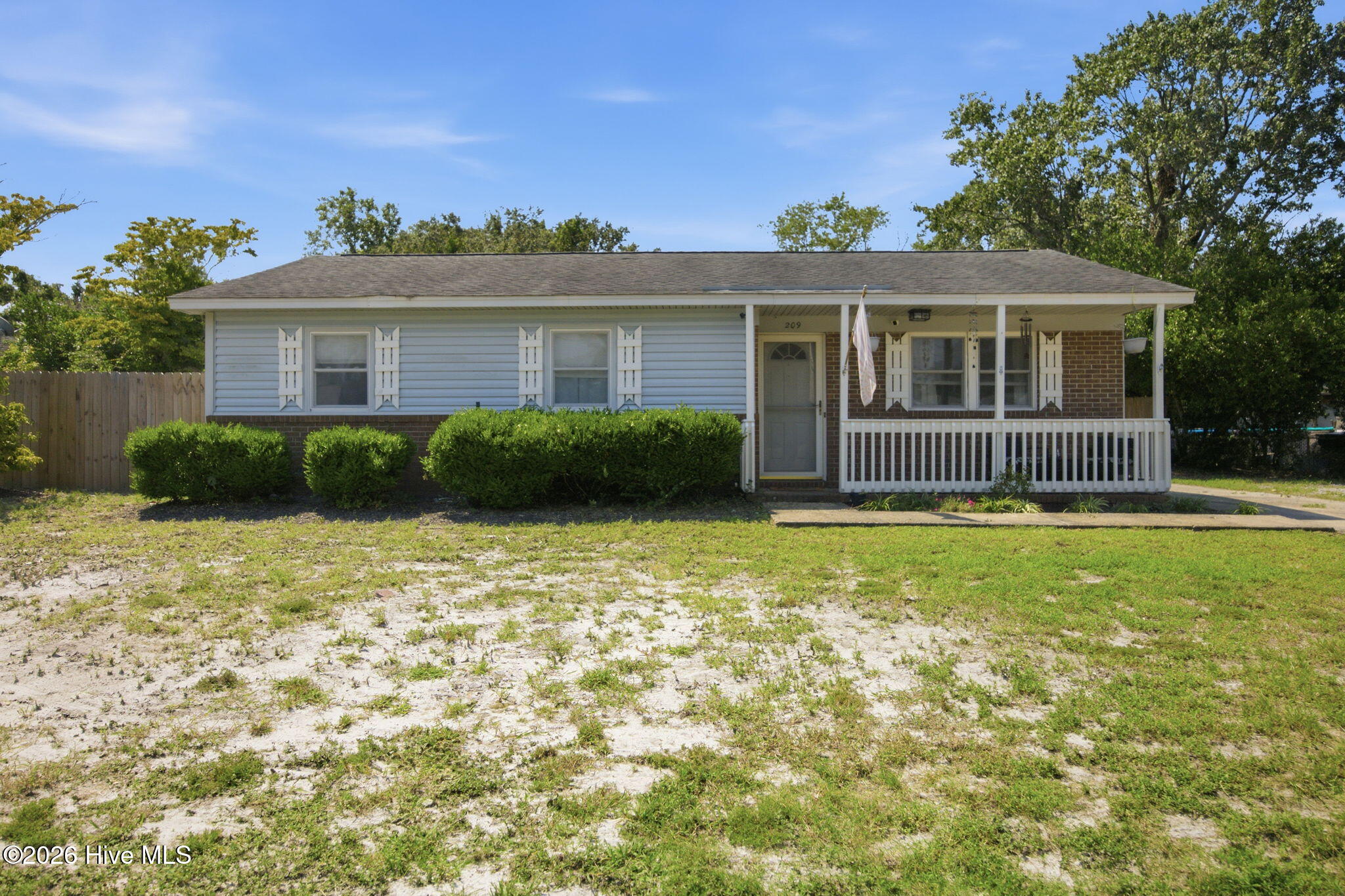 209 Cathay Road Property Photo 2