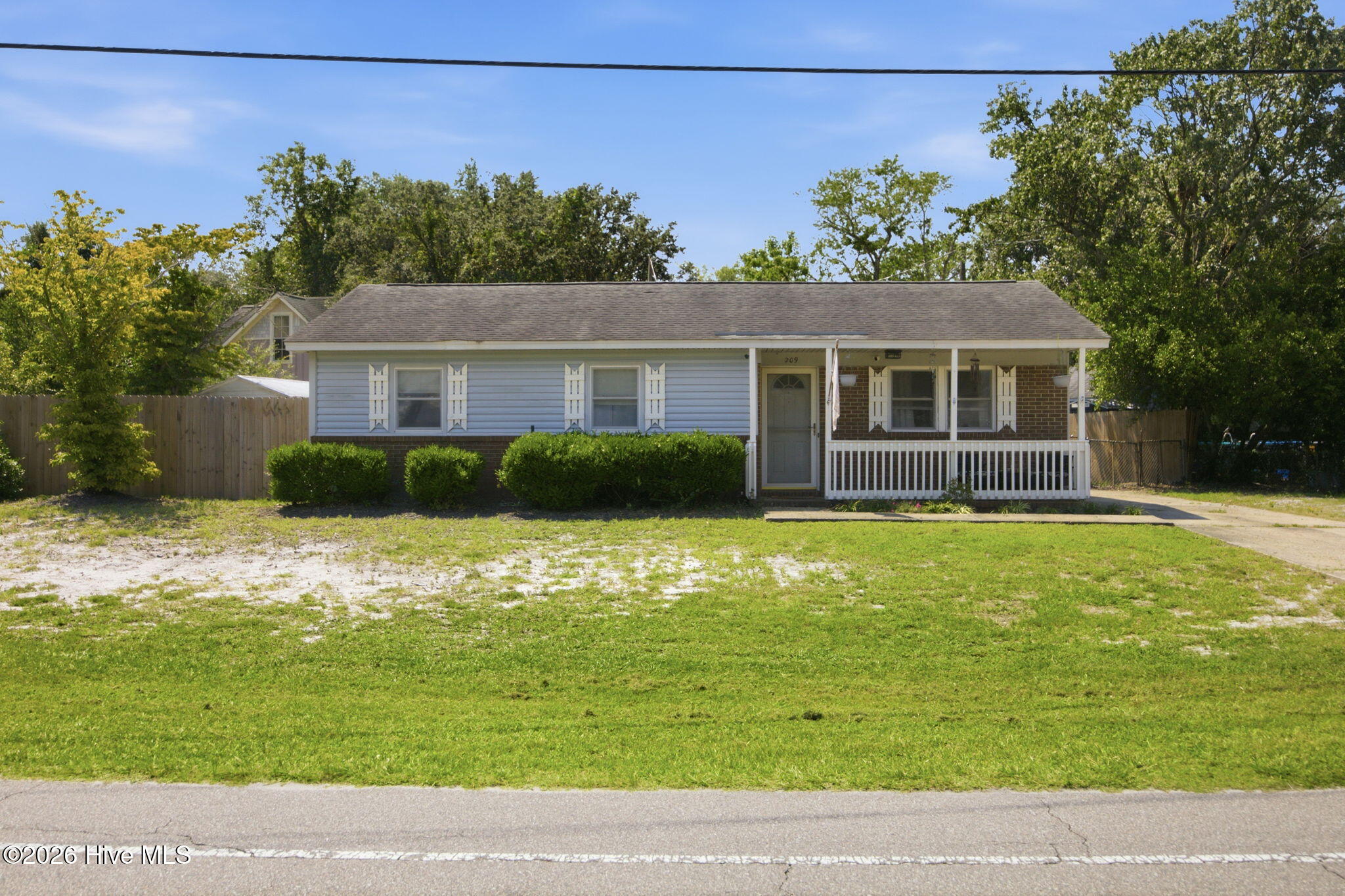 209 Cathay Road Property Photo 3
