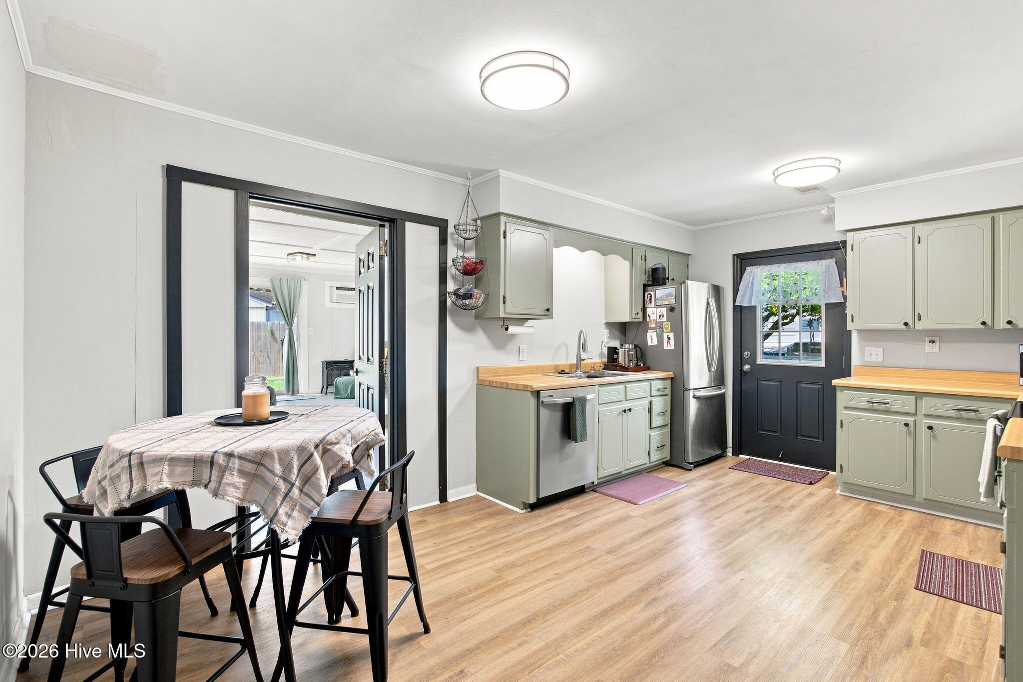 209 Cathay Road Property Photo 13