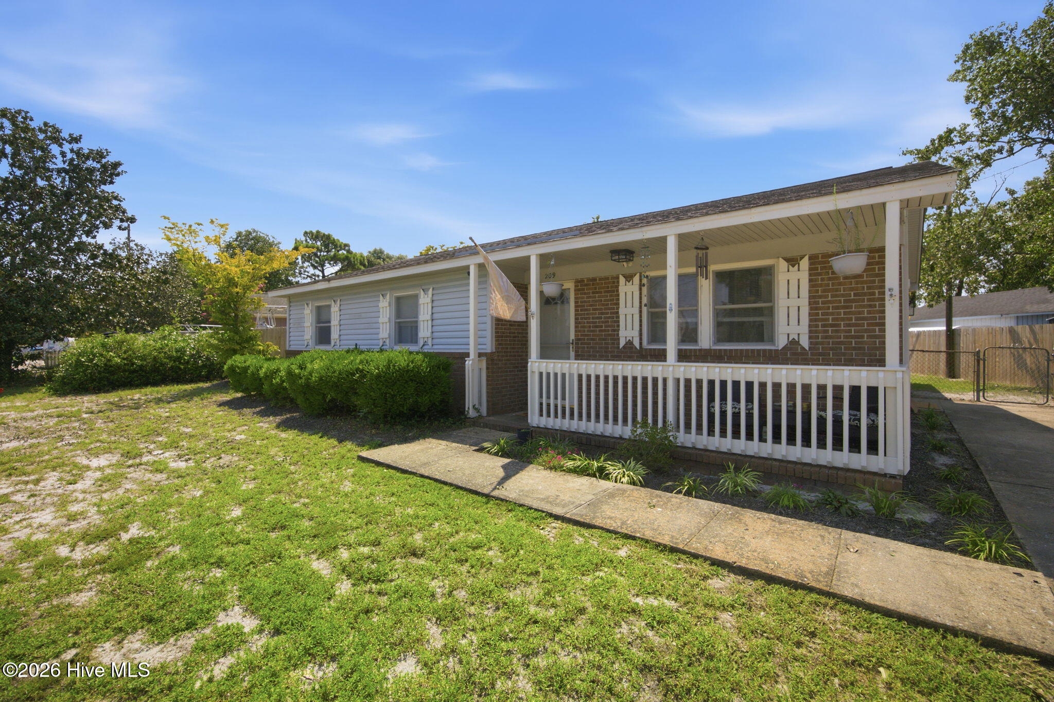 209 Cathay Road Property Photo 38
