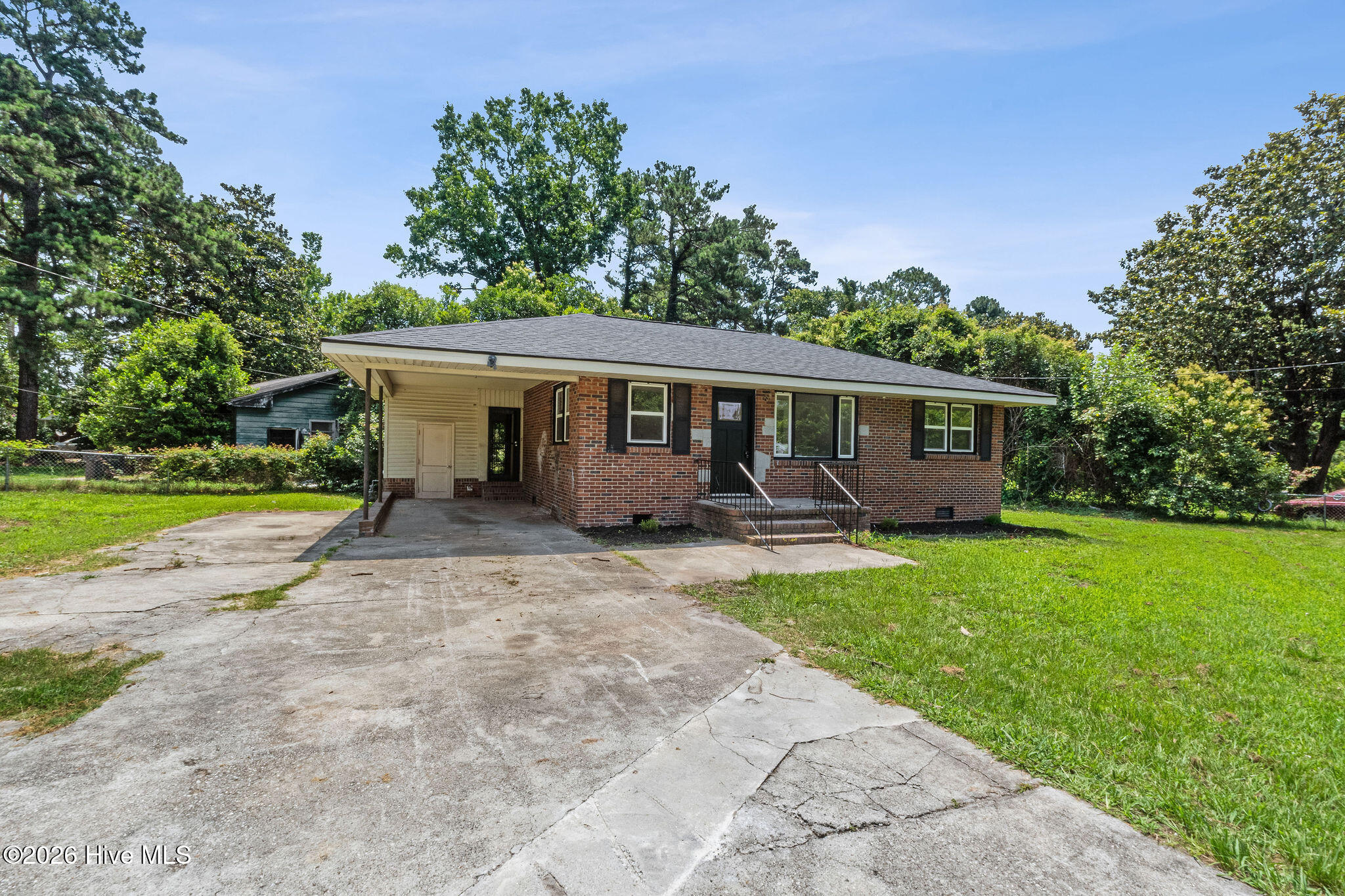 2031 Wharton Drive Property Photo 2