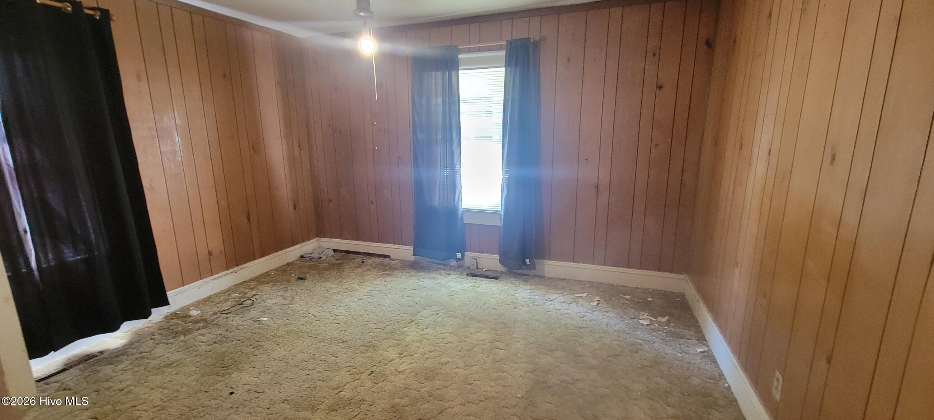 329 E 11th Street Property Photo 9