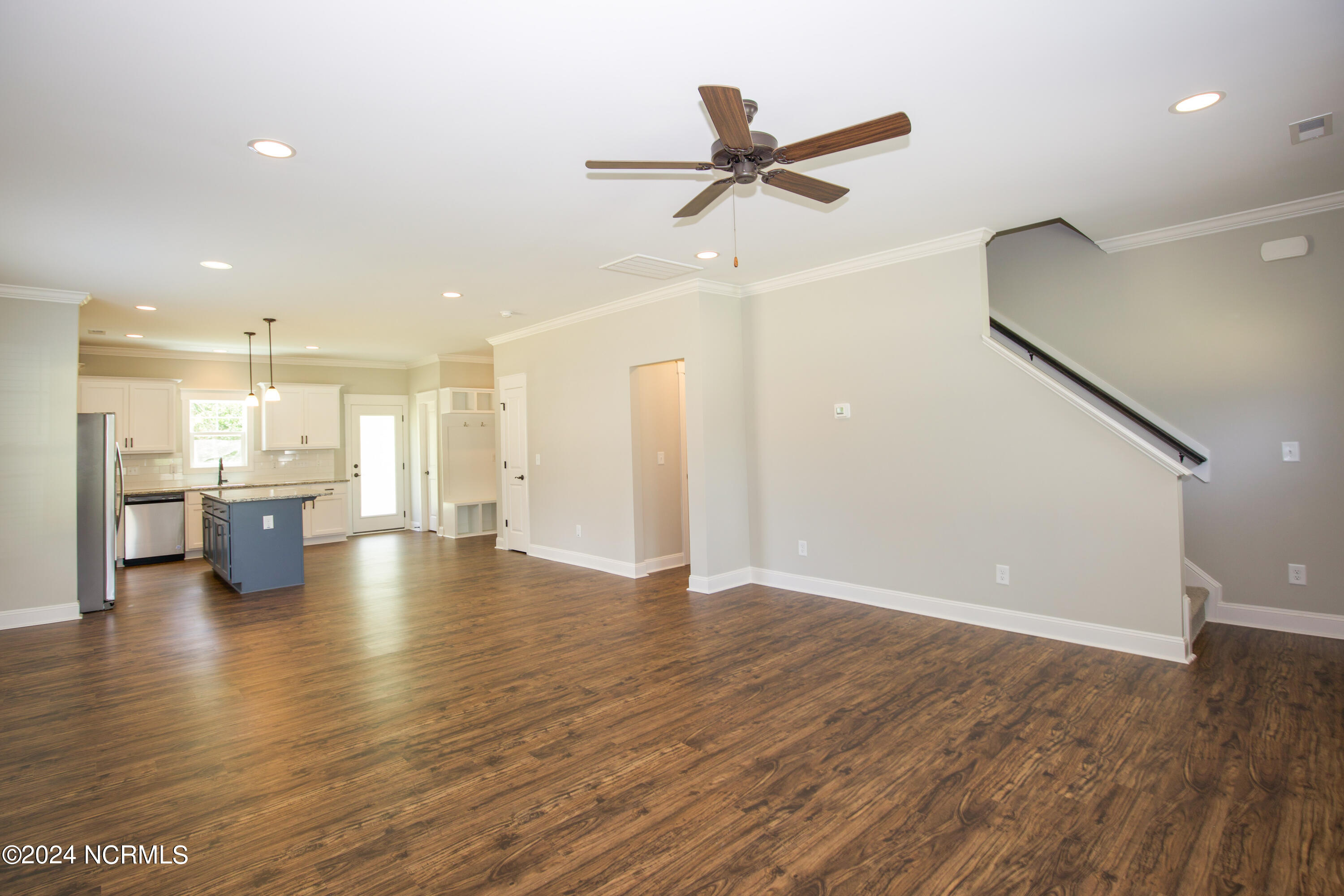 1021 Juniper Lake Road Property Photo 5
