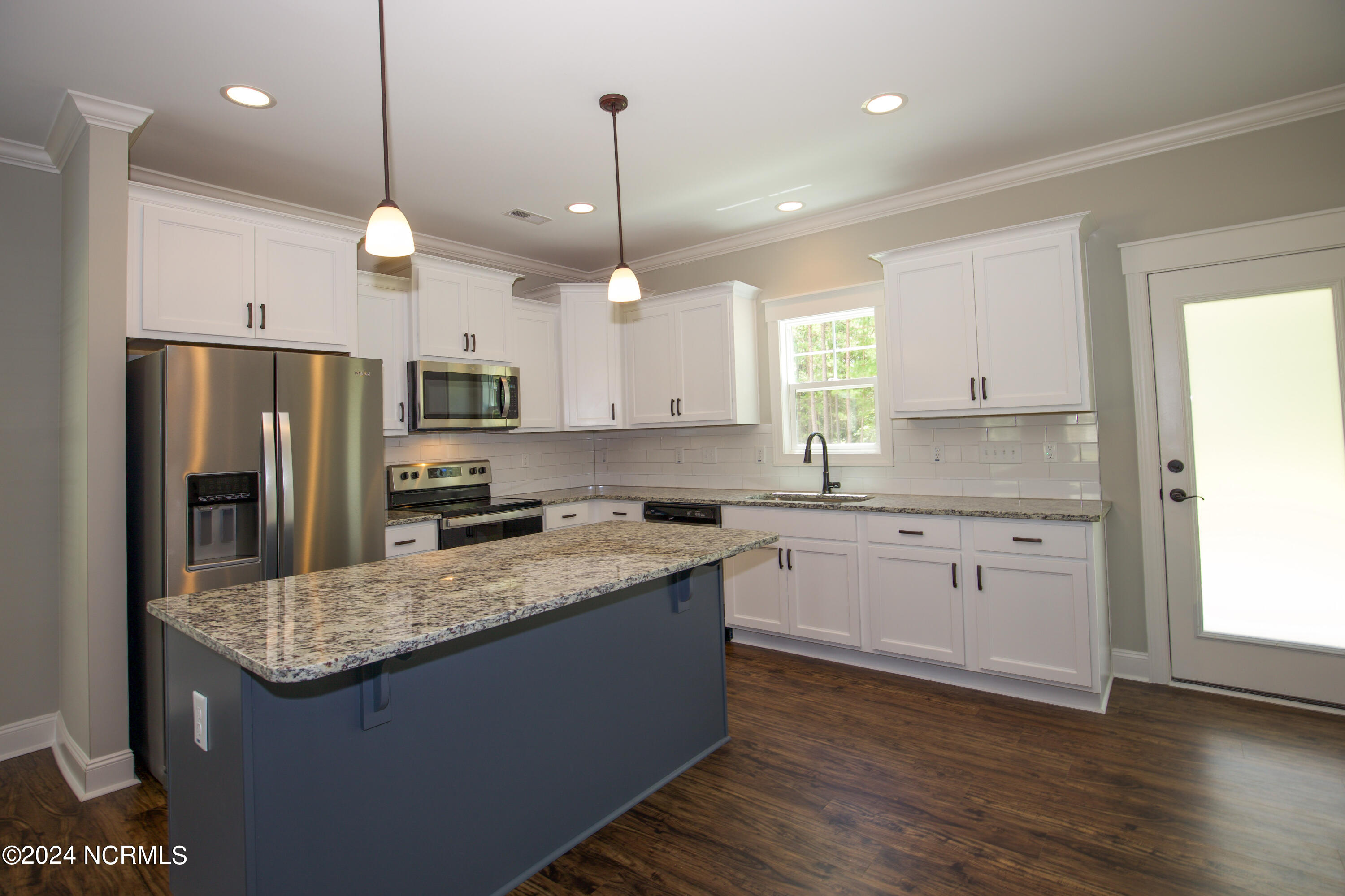 1021 Juniper Lake Road Property Photo 10