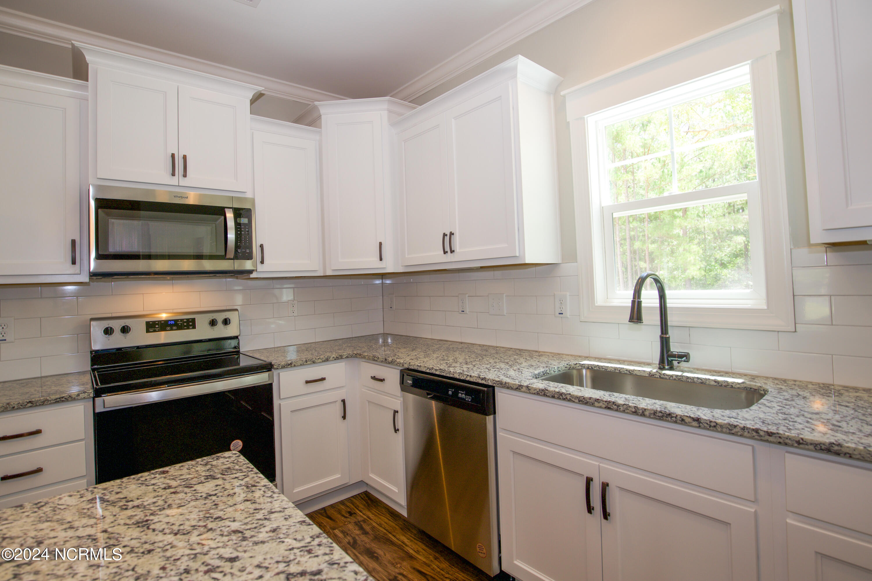 1021 Juniper Lake Road Property Photo 12