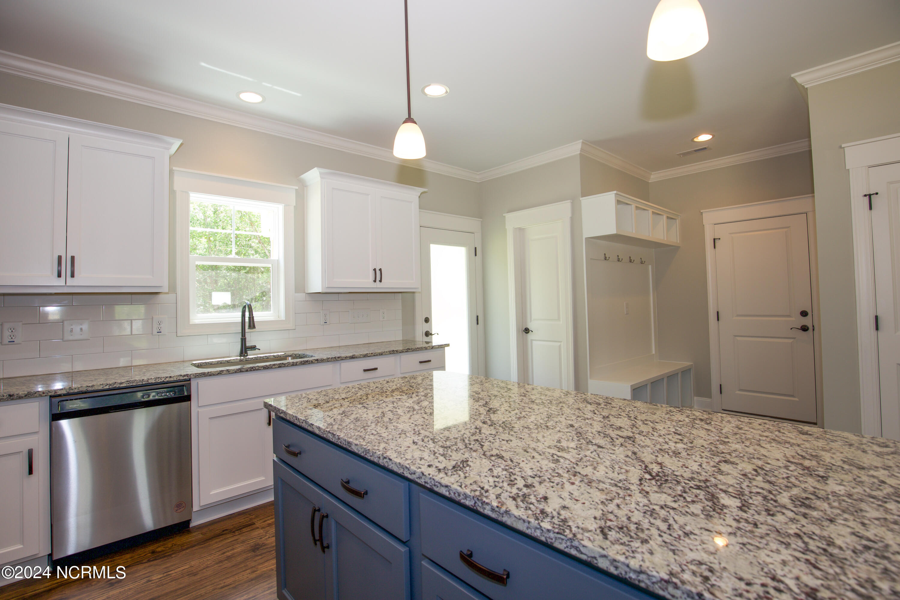 1021 Juniper Lake Road Property Photo 14