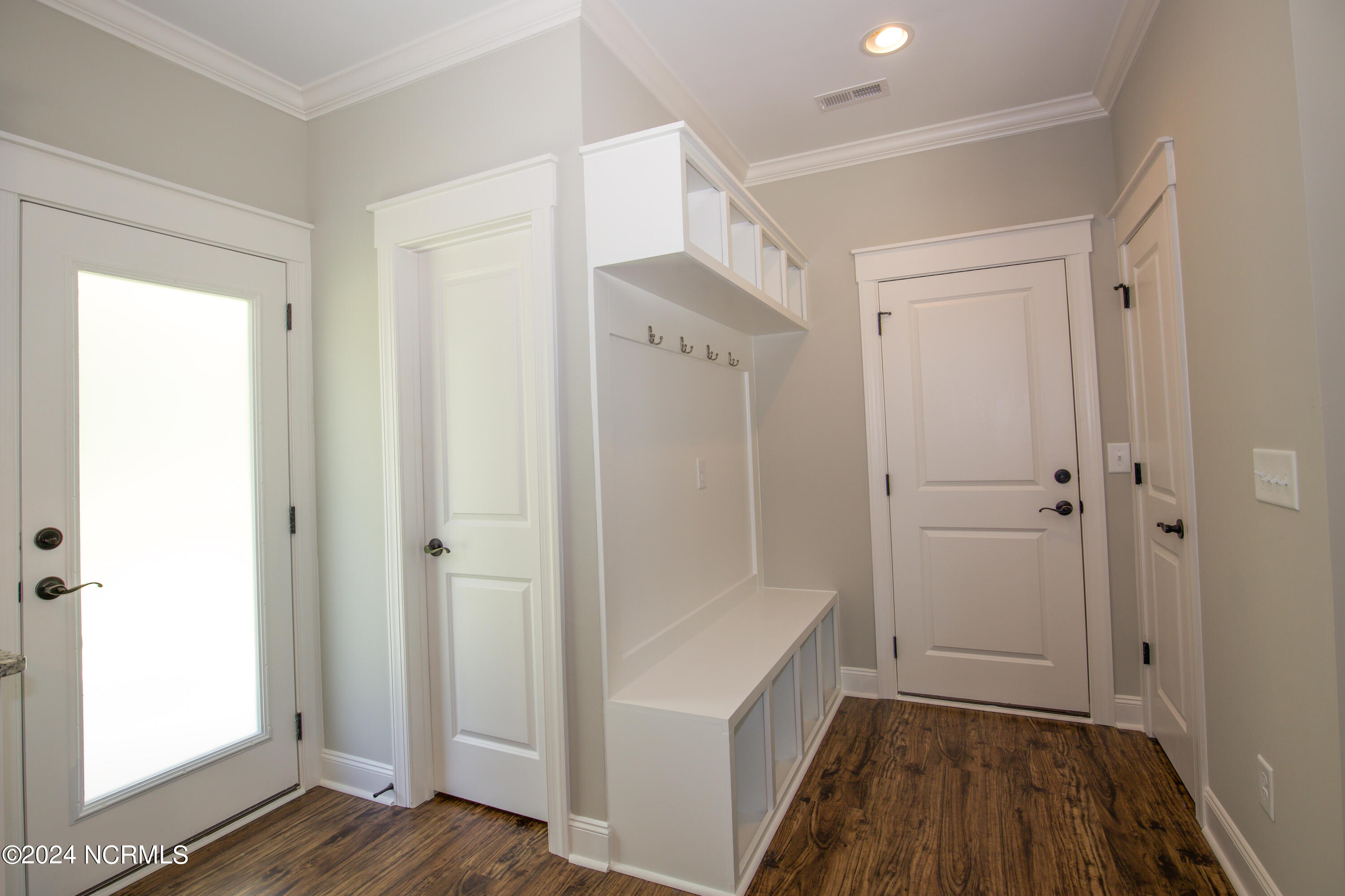 1021 Juniper Lake Road Property Photo 15