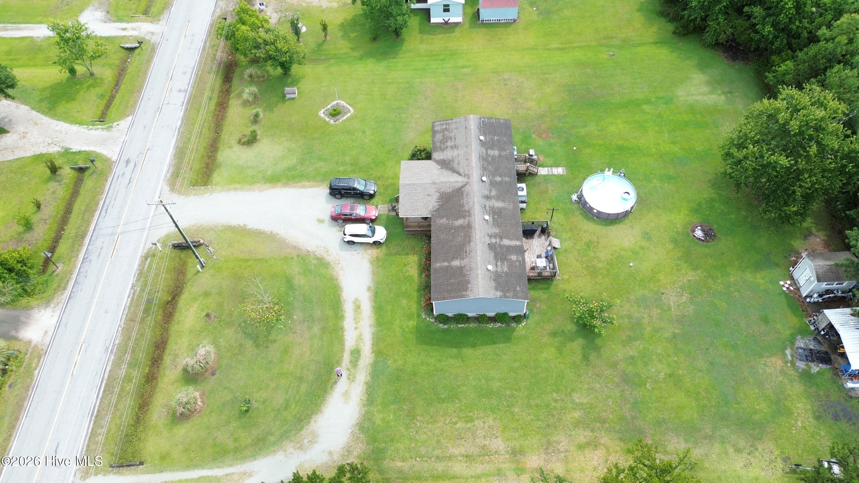 662 Straits Road Property Photo 9