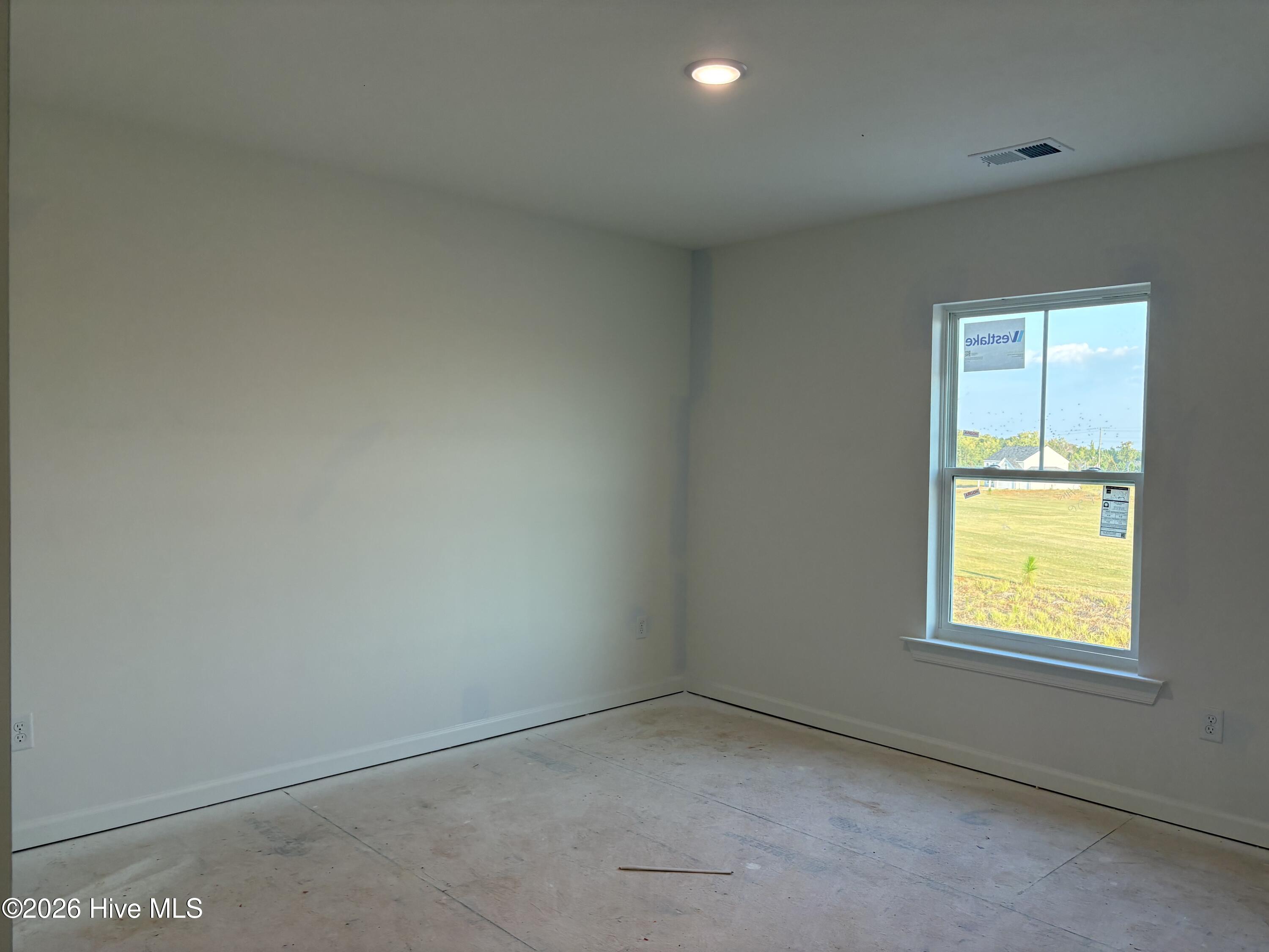 2066 Lonsdale Drive Dh339 Property Photo 10