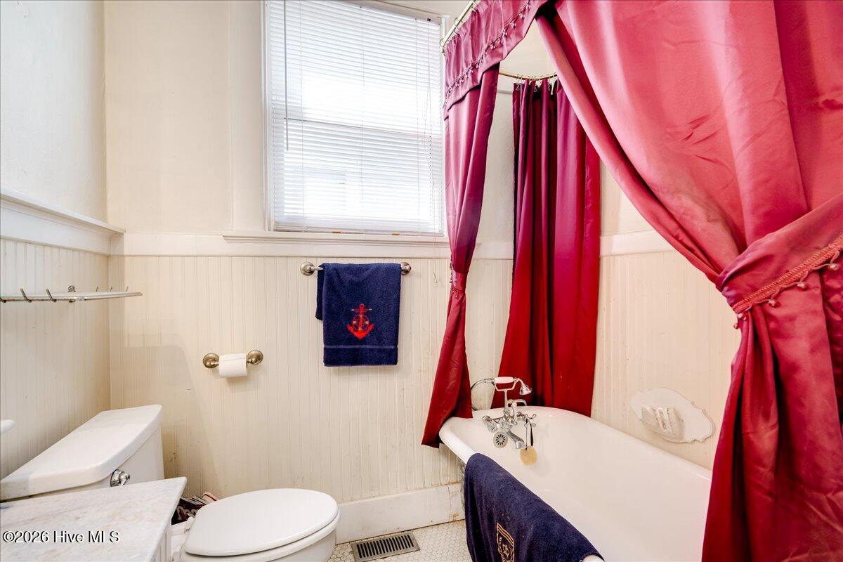 209 Broad Street Property Photo 28