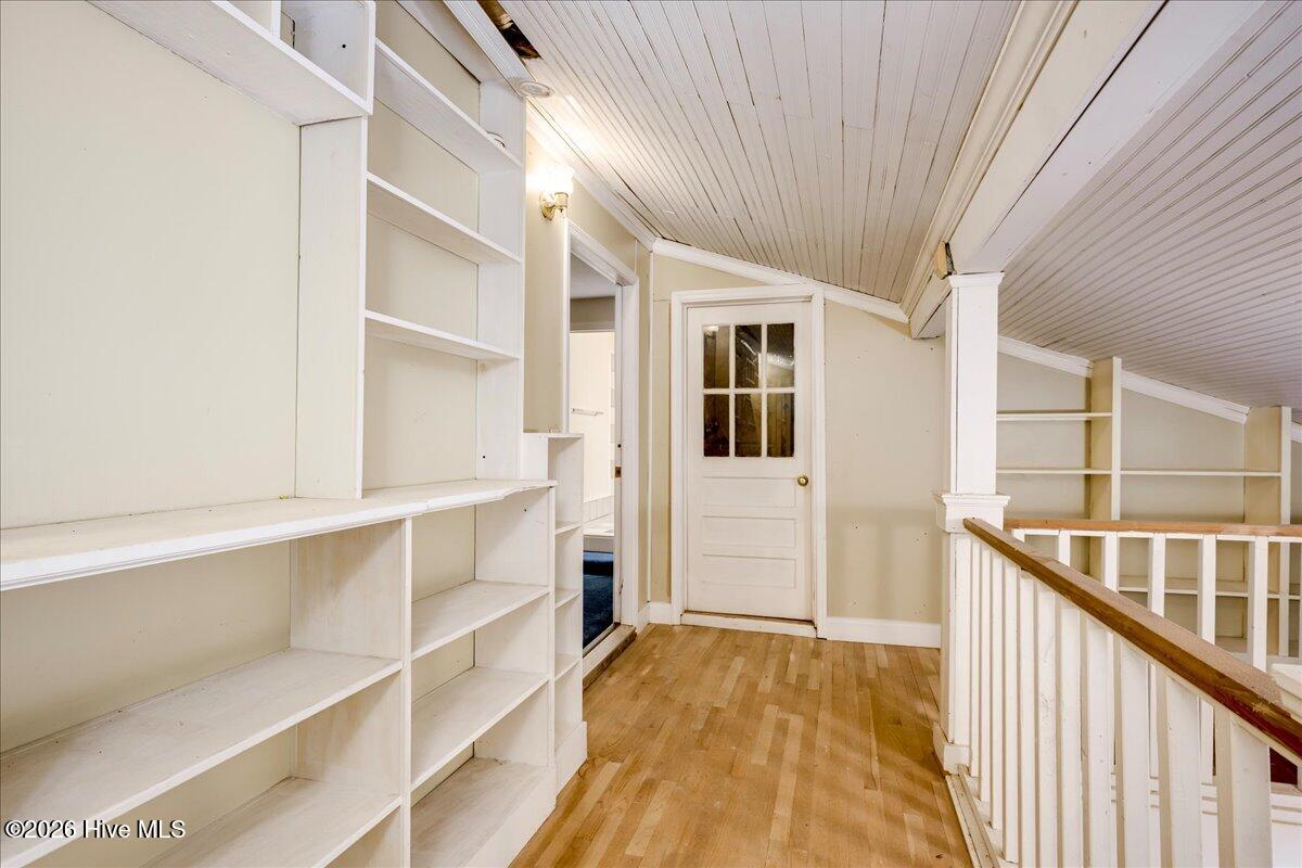 209 Broad Street Property Photo 32
