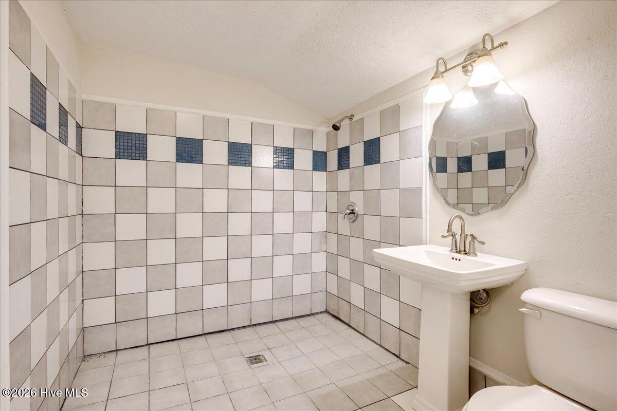 209 Broad Street Property Photo 38