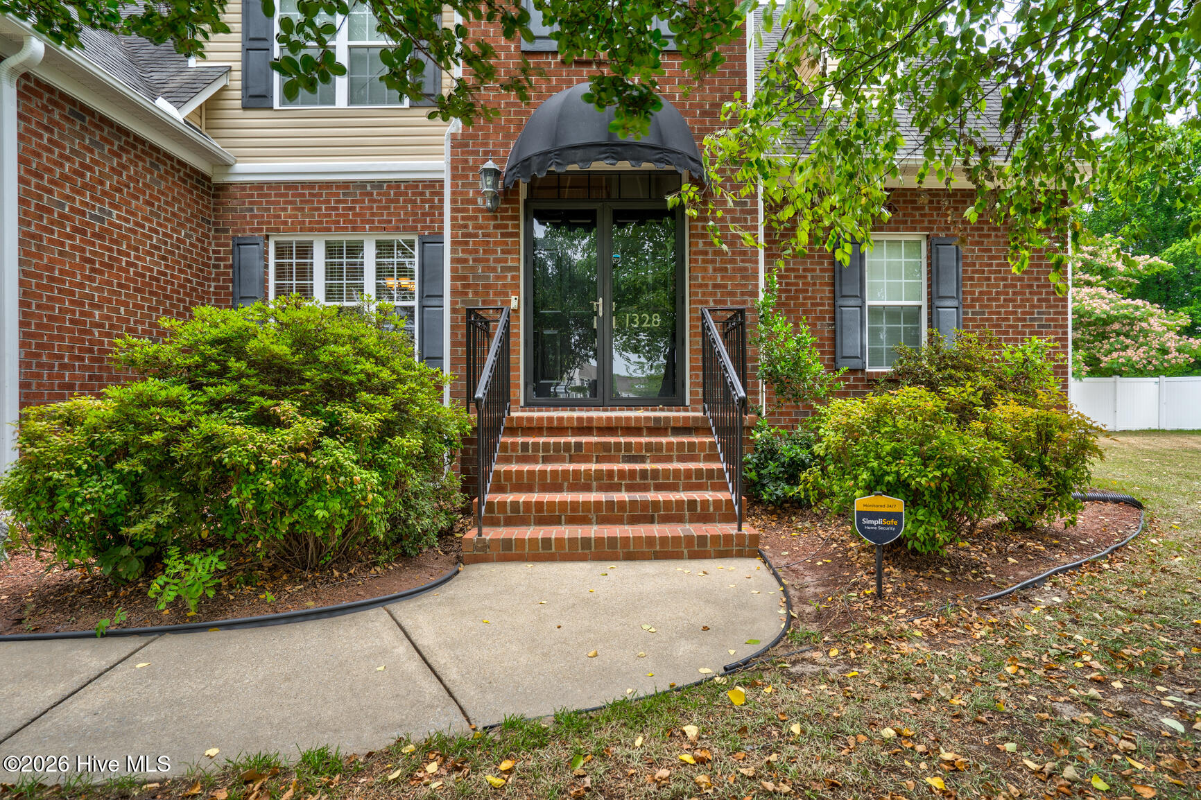 1328 Genoa Court Property Photo 3