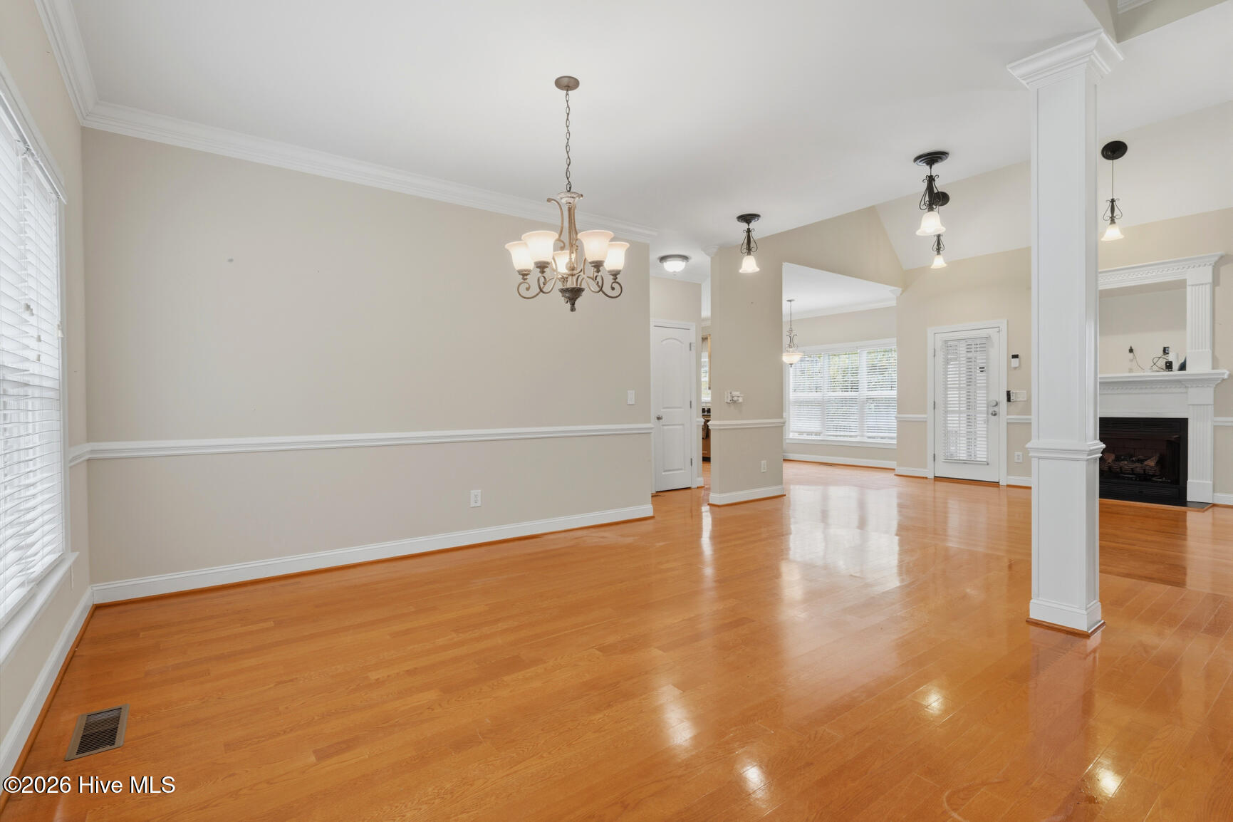 1328 Genoa Court Property Photo 7