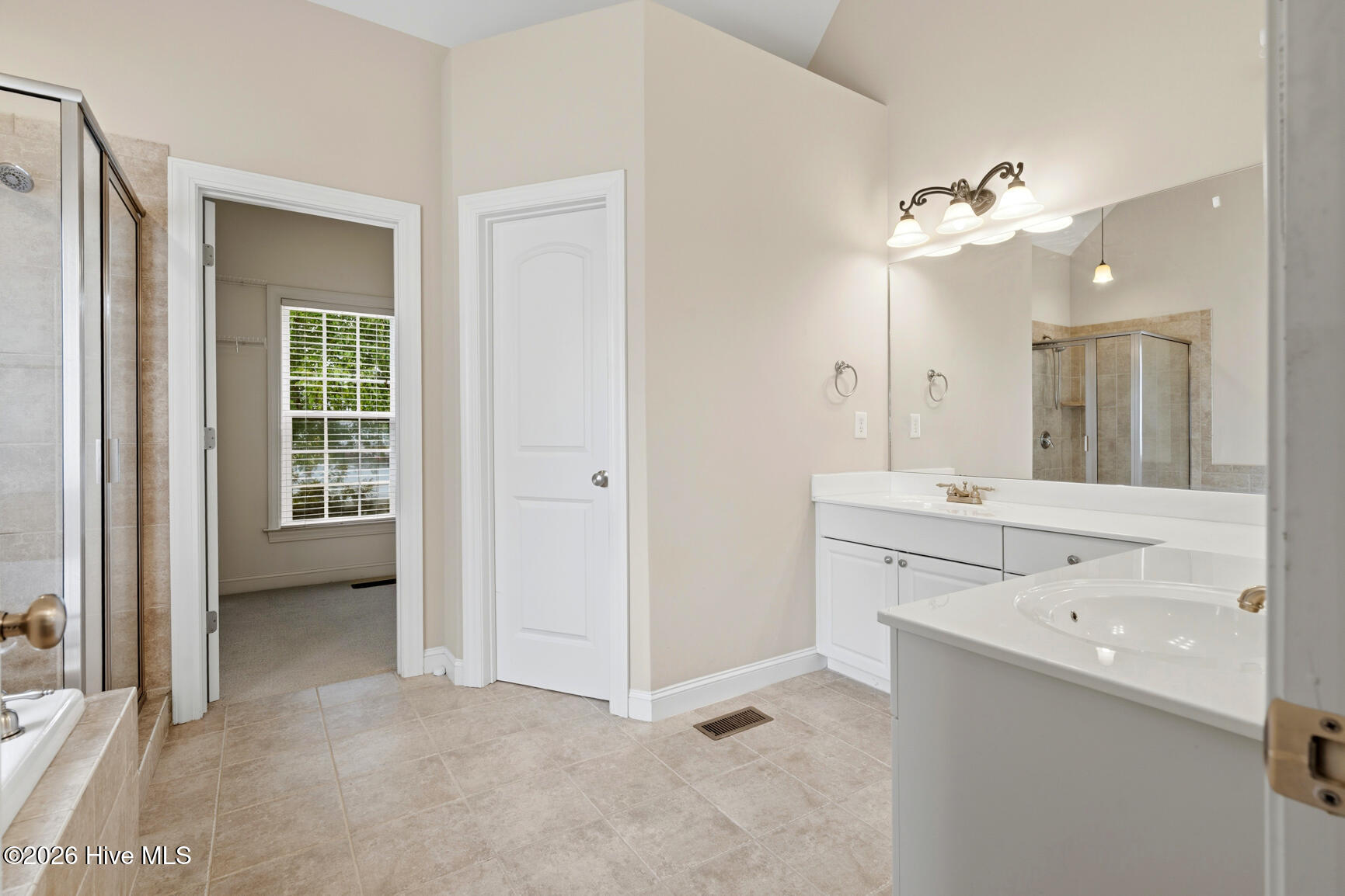 1328 Genoa Court Property Photo 25