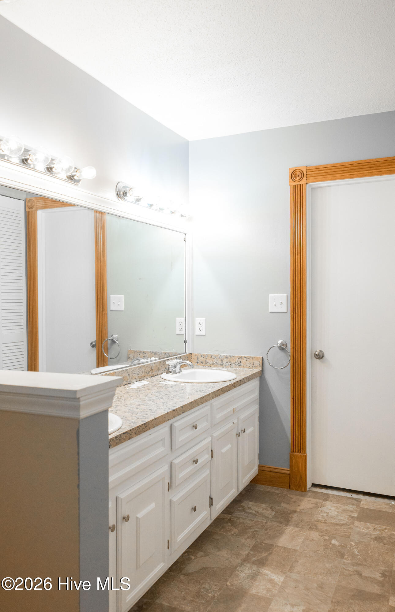 1380 Genoa Road Property Photo 12