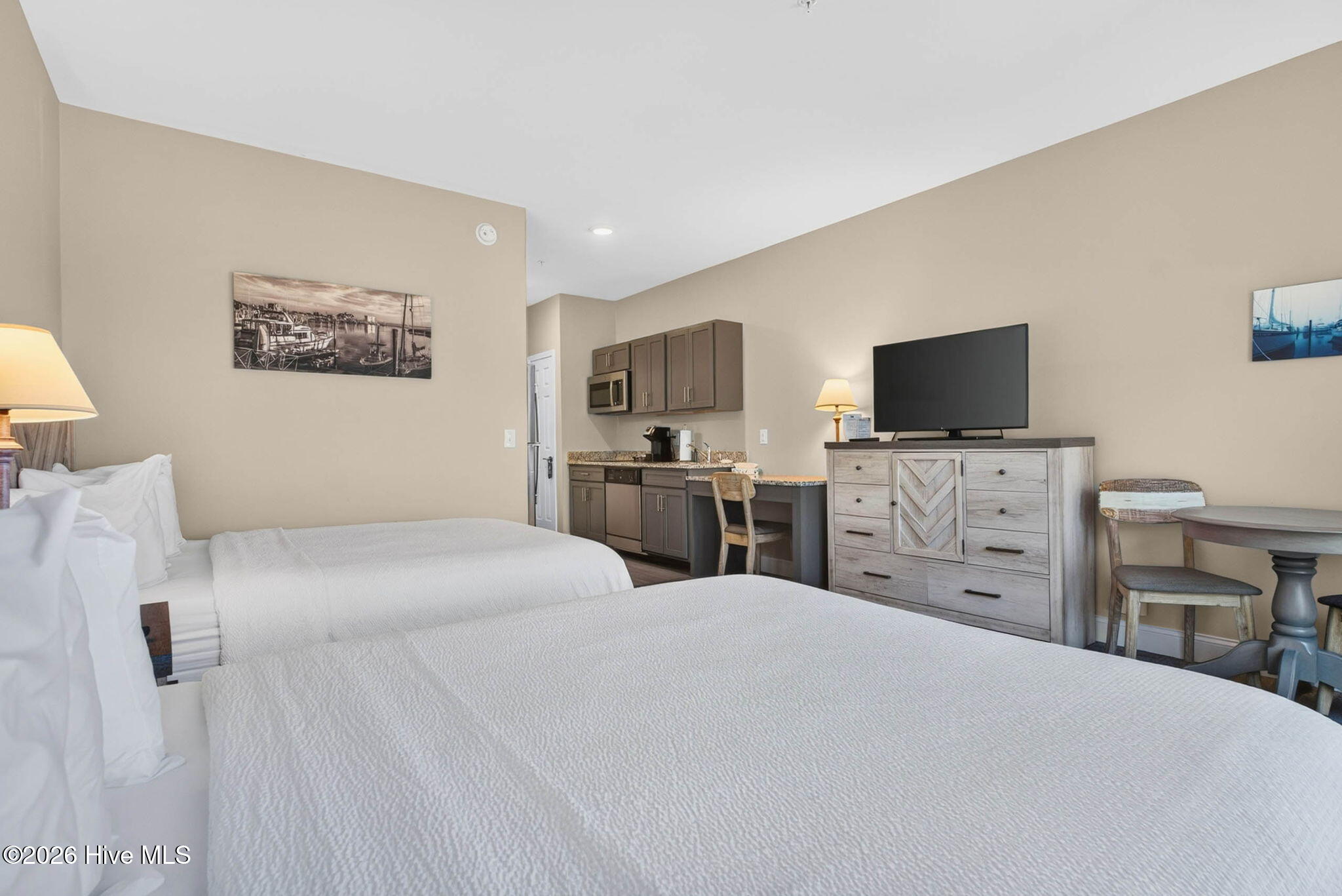 702 E Moore Street # 207 Property Photo 5
