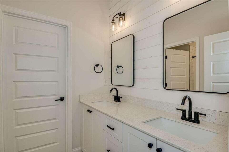 312 Sumac Trail Property Photo 6