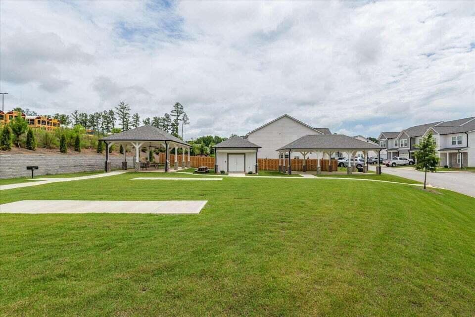 312 Sumac Trail Property Photo 12
