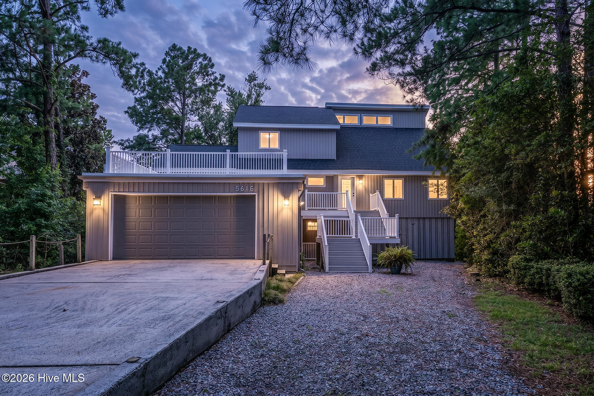 5616 Gondolier Drive Property Photo 1