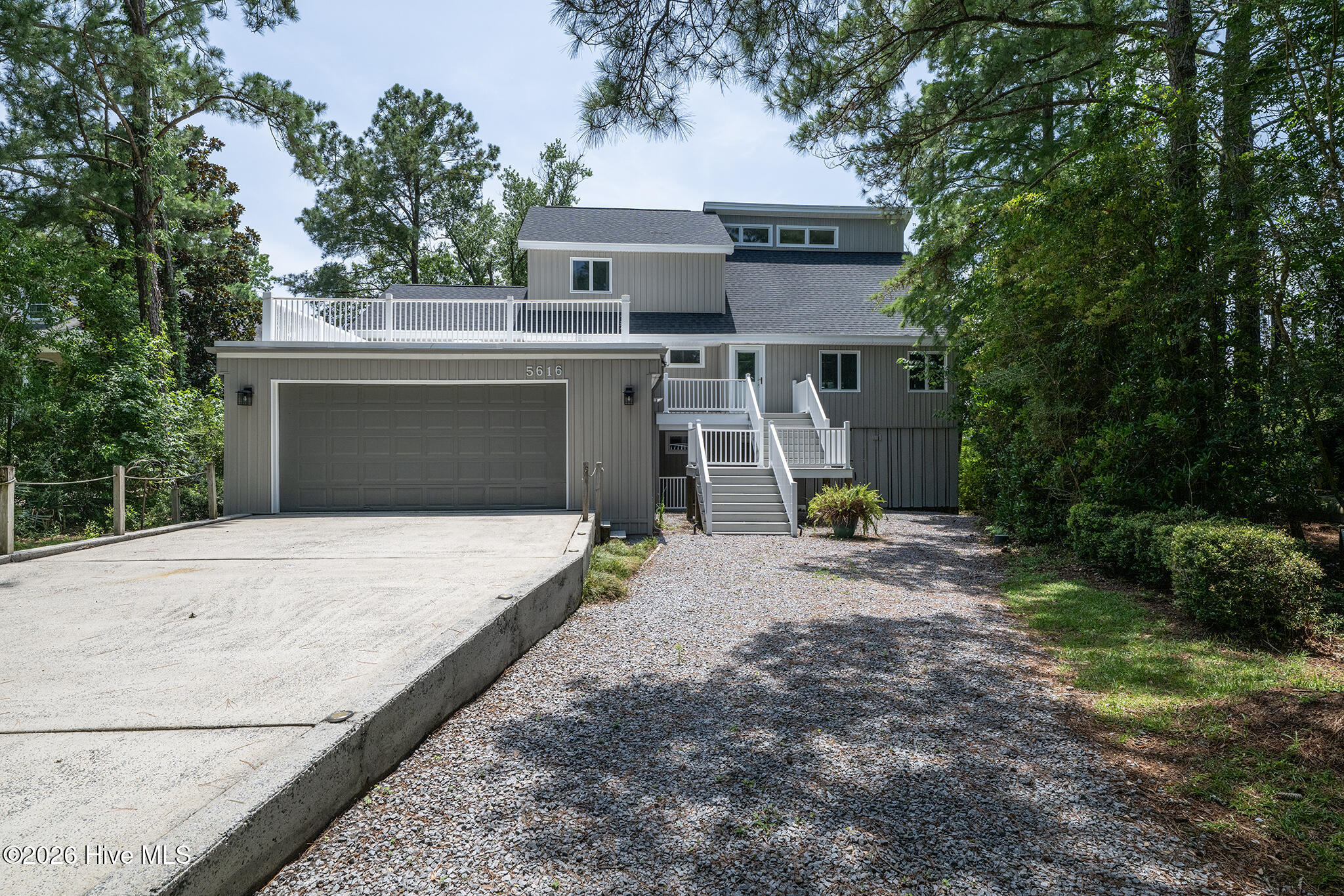 5616 Gondolier Drive Property Photo 9
