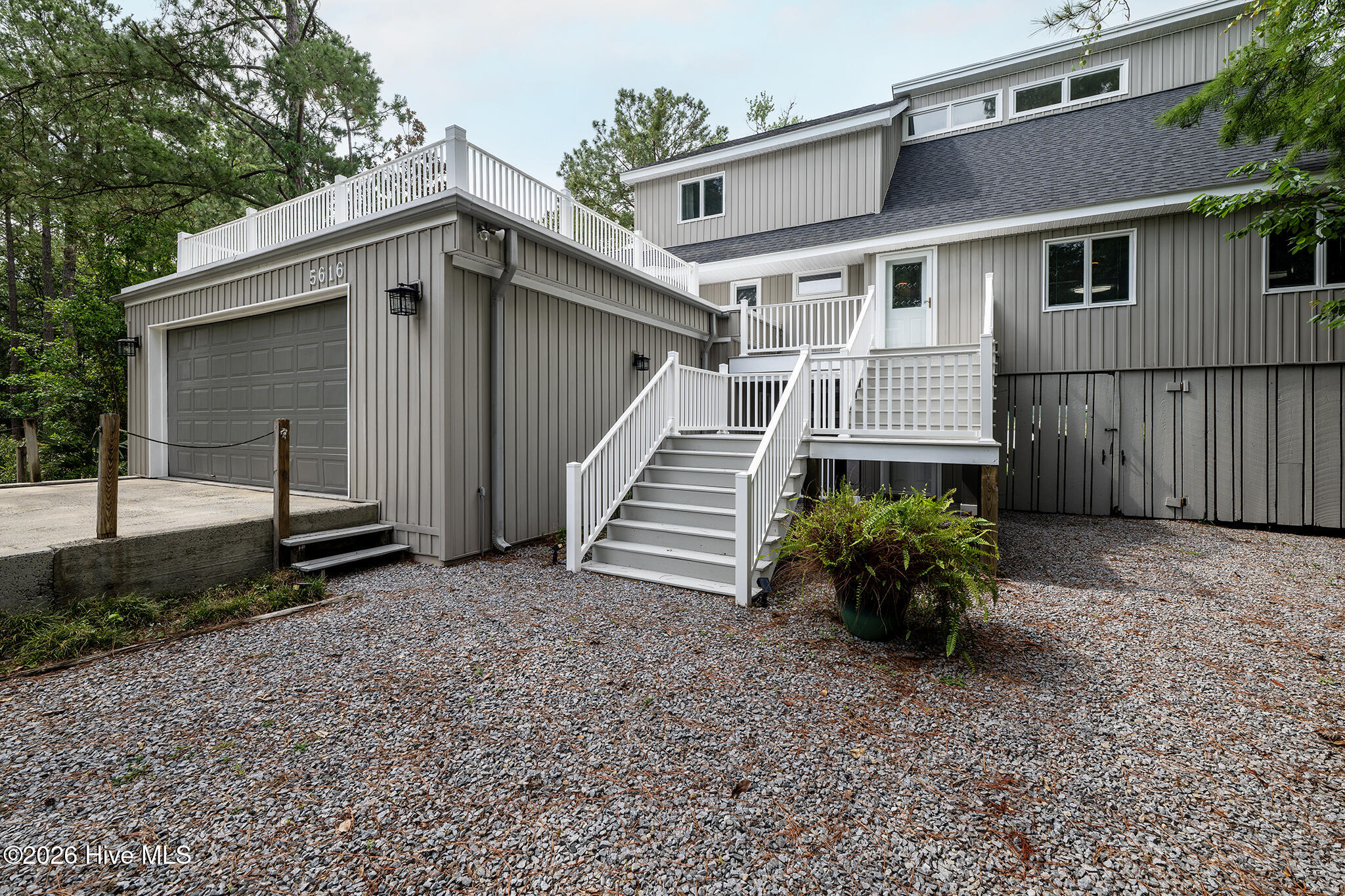 5616 Gondolier Drive Property Photo 10