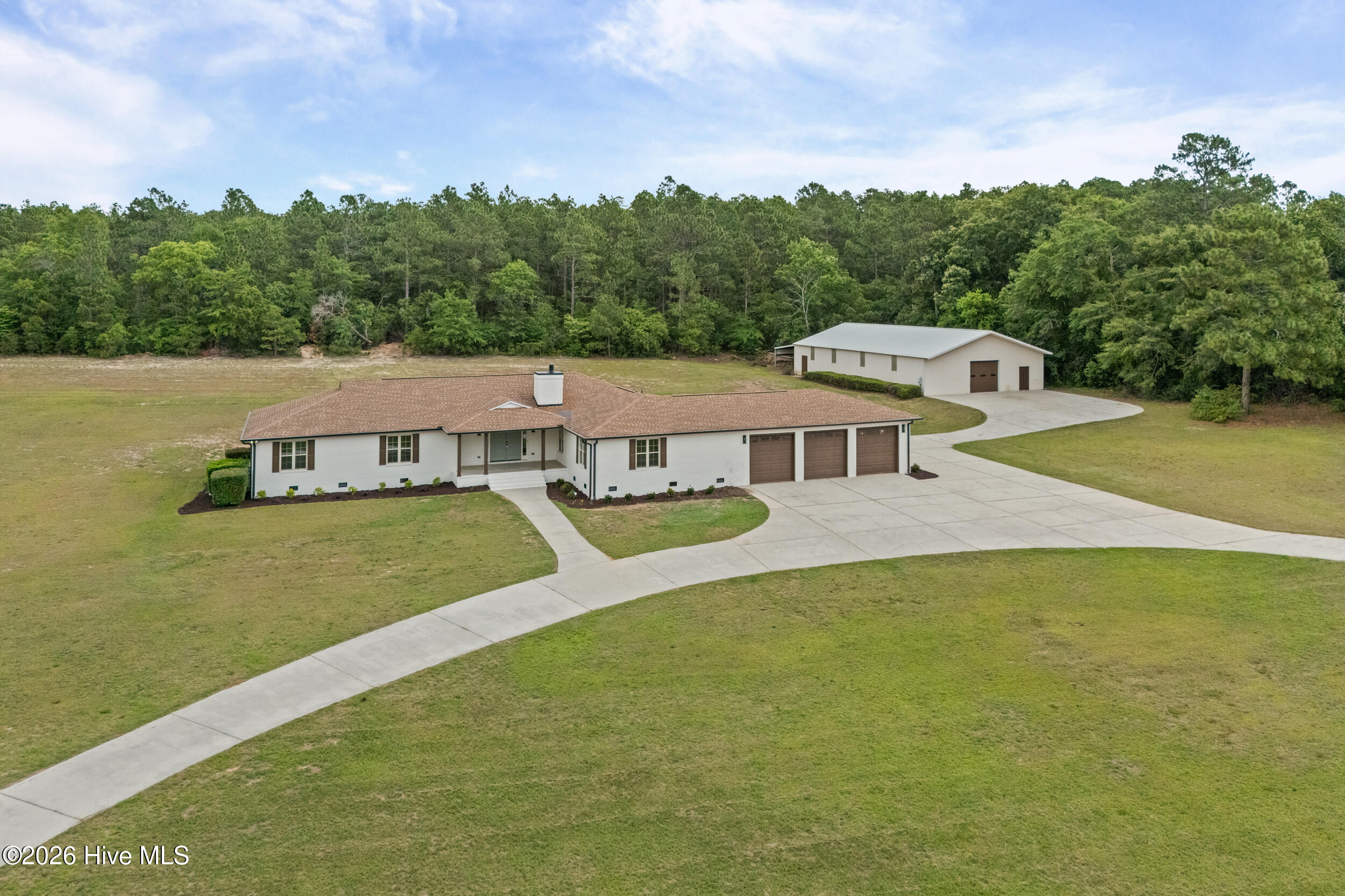 12 Mountain Laurel Drive Property Photo 2