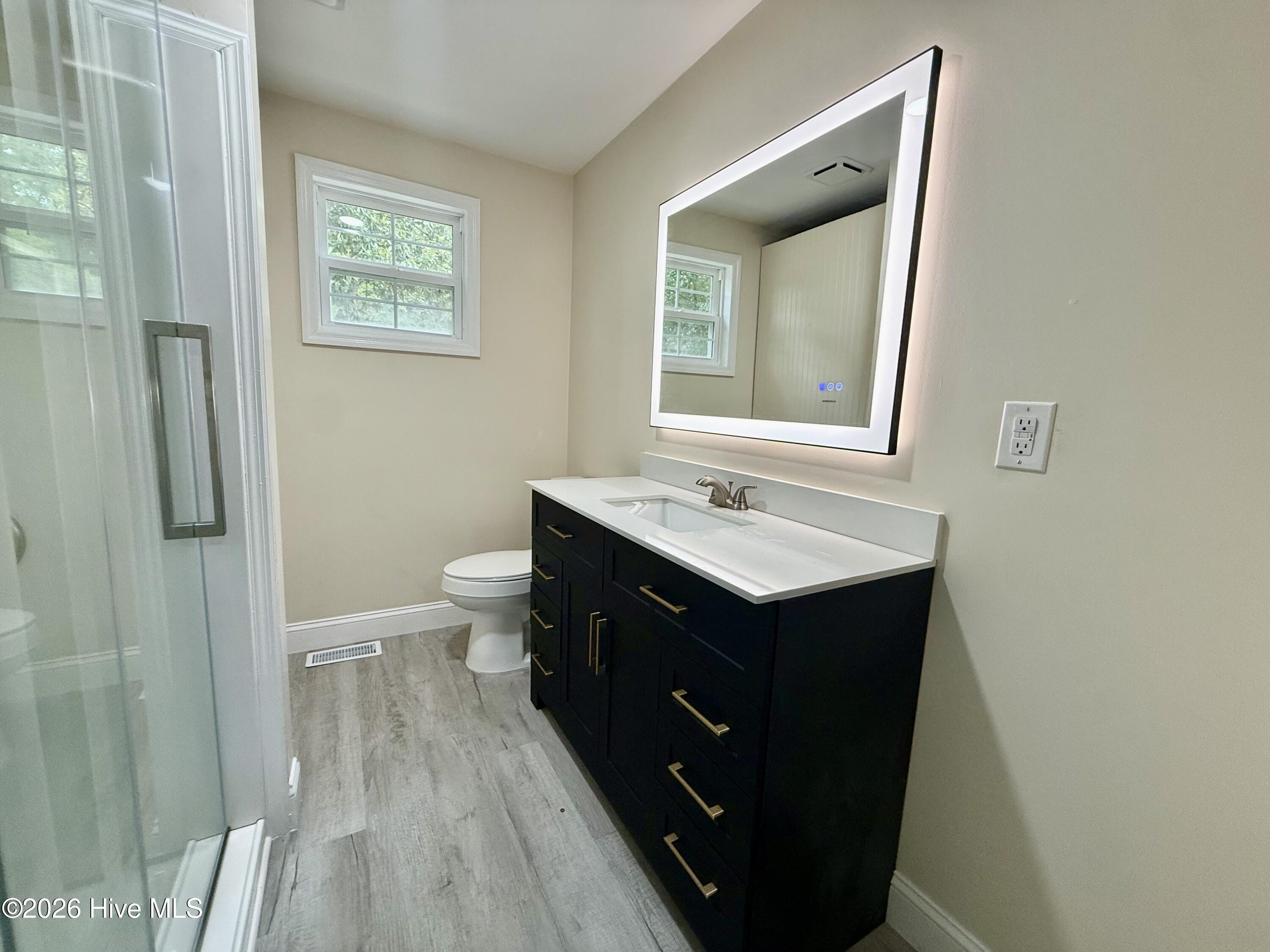 102 E Main Street Property Photo 8