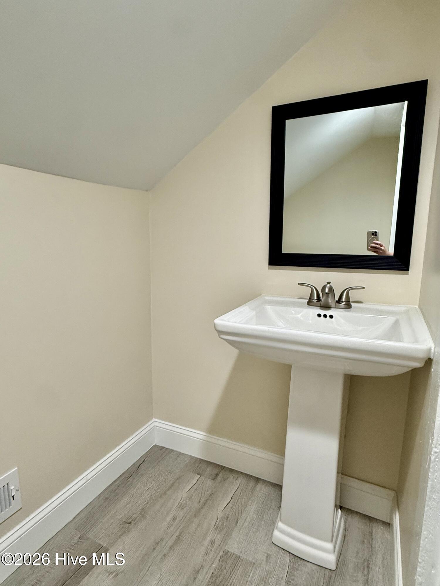 102 E Main Street Property Photo 19