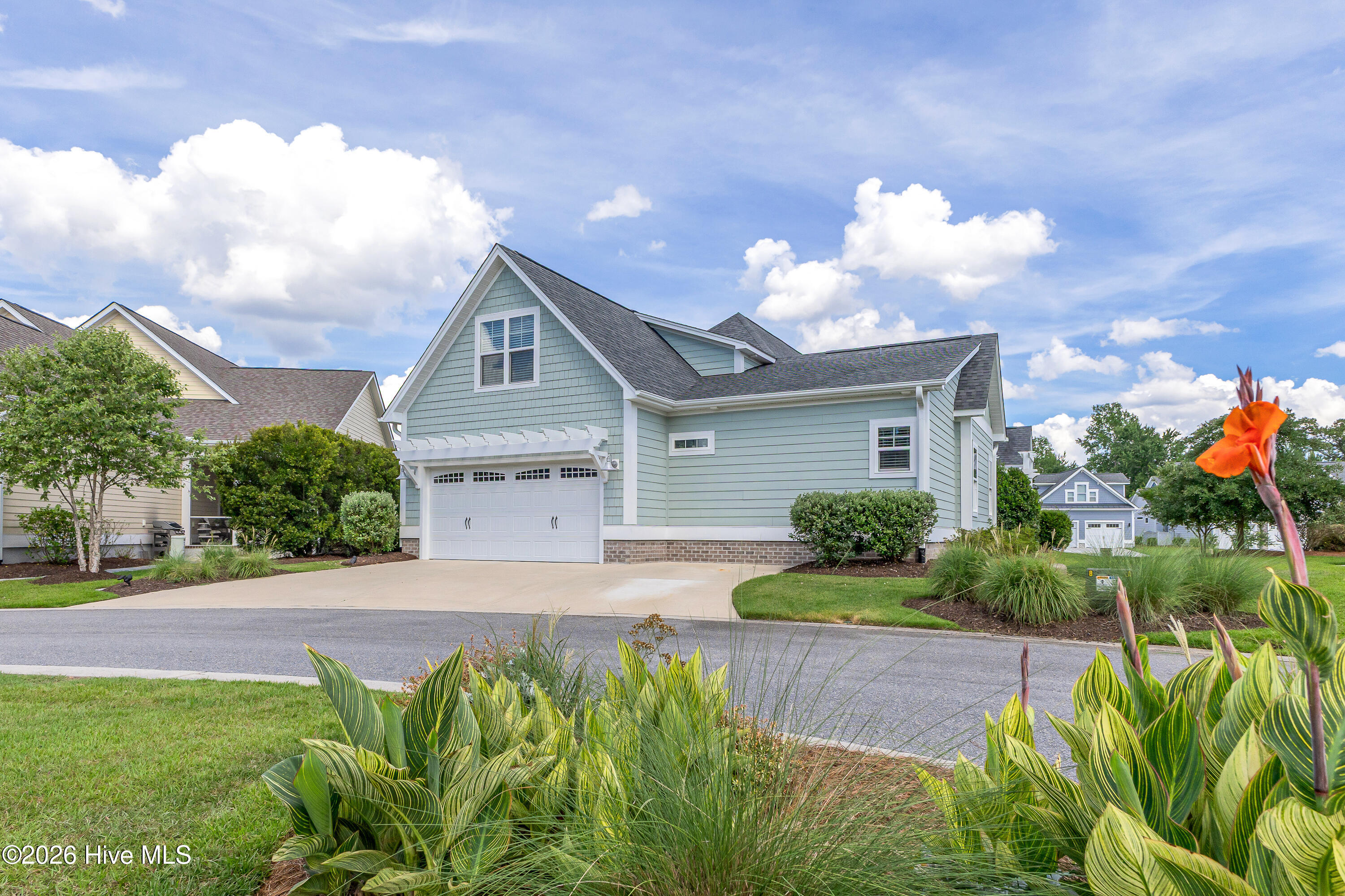 1307 Star Grass Way Property Photo 2