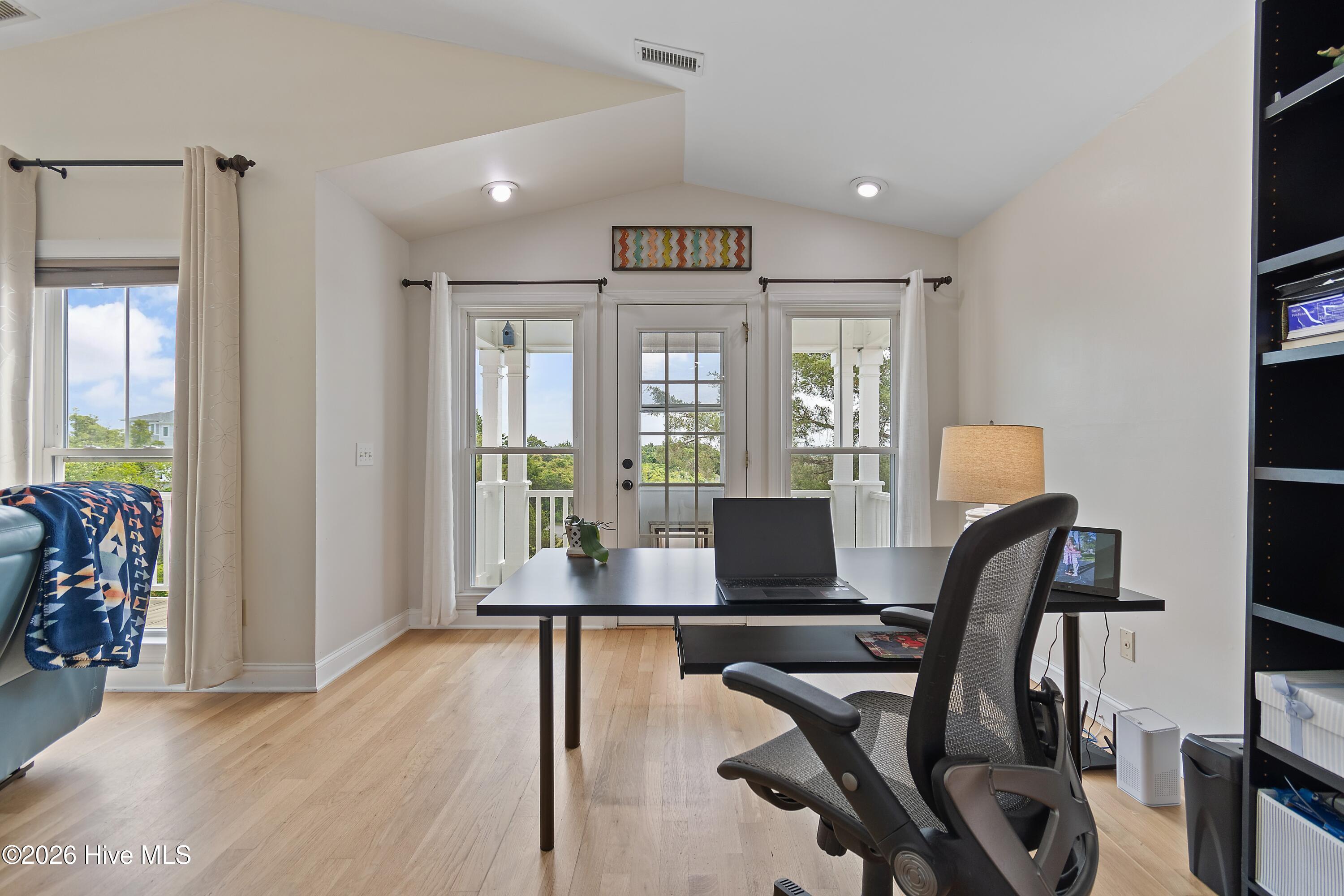 110 Heron Drive Property Photo 10