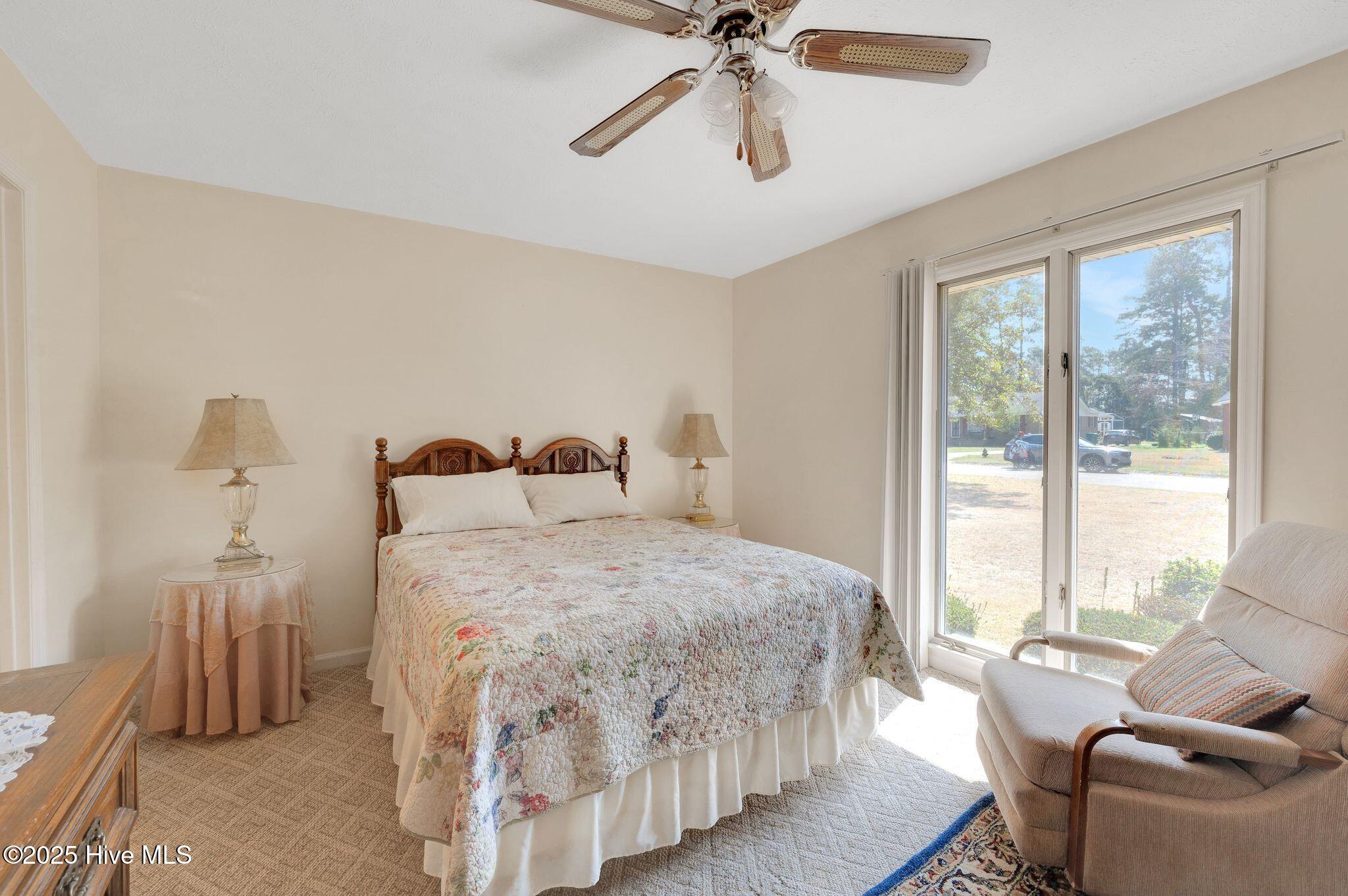 320 Pinecrest Drive Property Photo 10