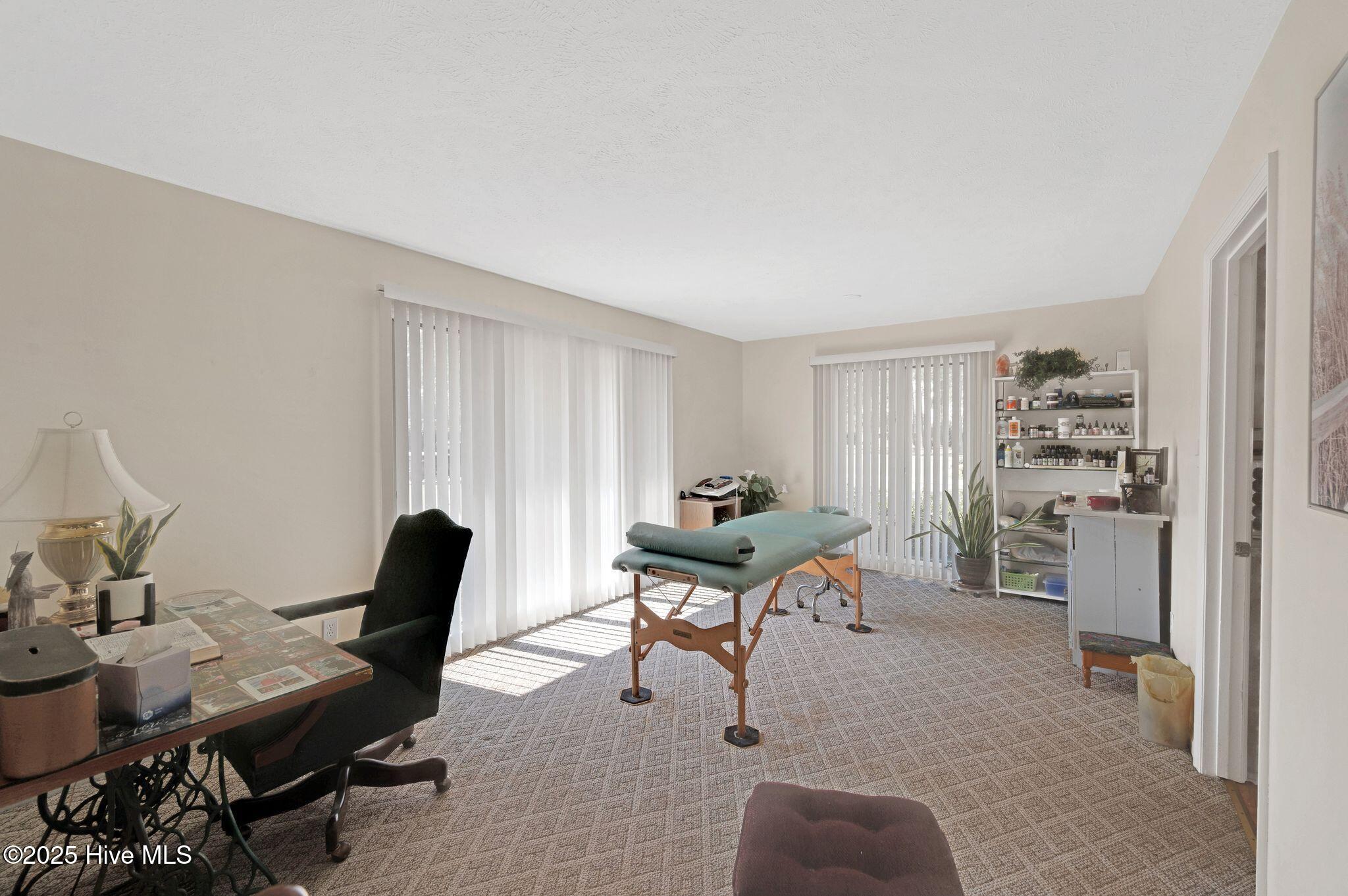 320 Pinecrest Drive Property Photo 13