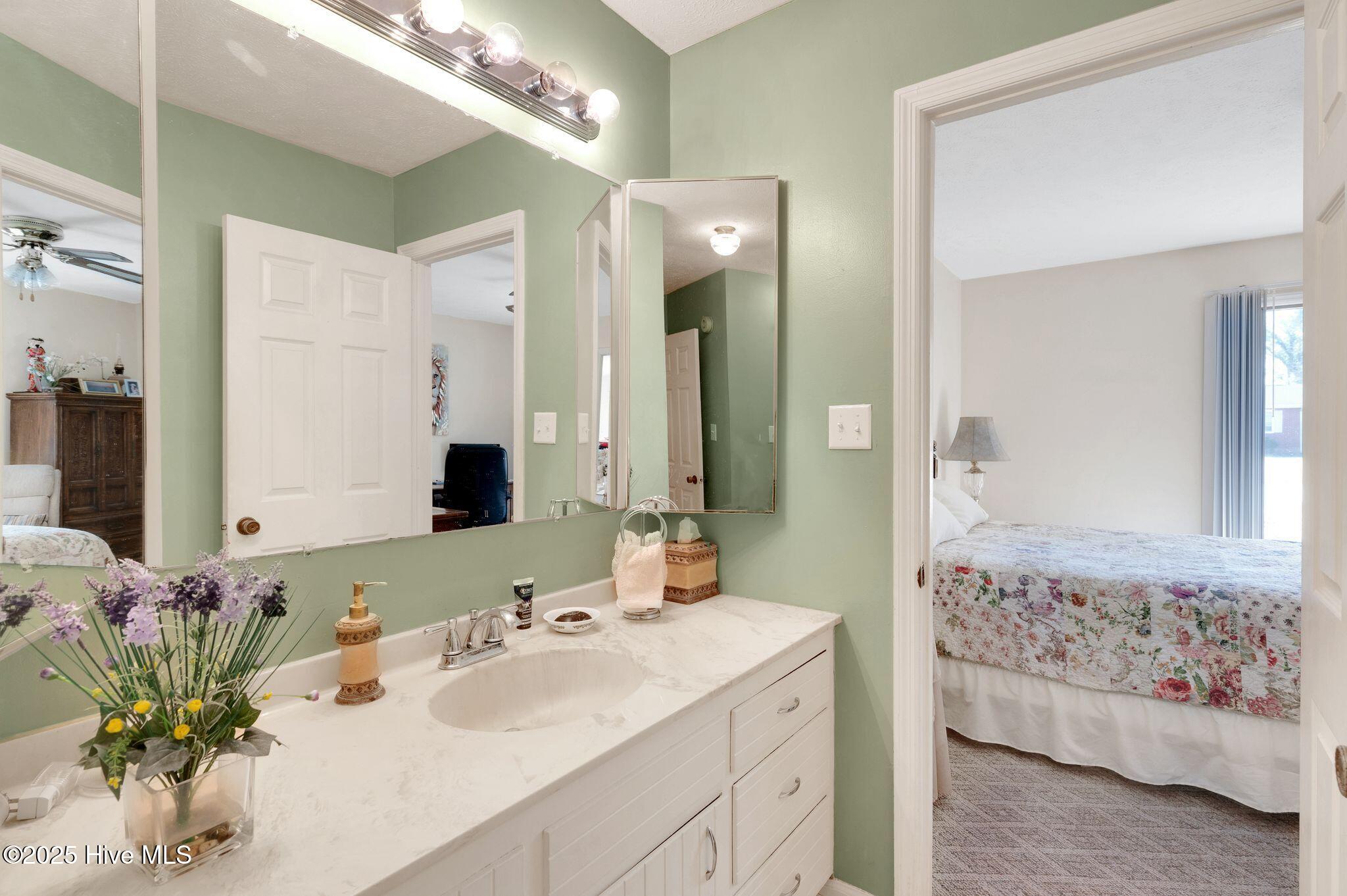 320 Pinecrest Drive Property Photo 24