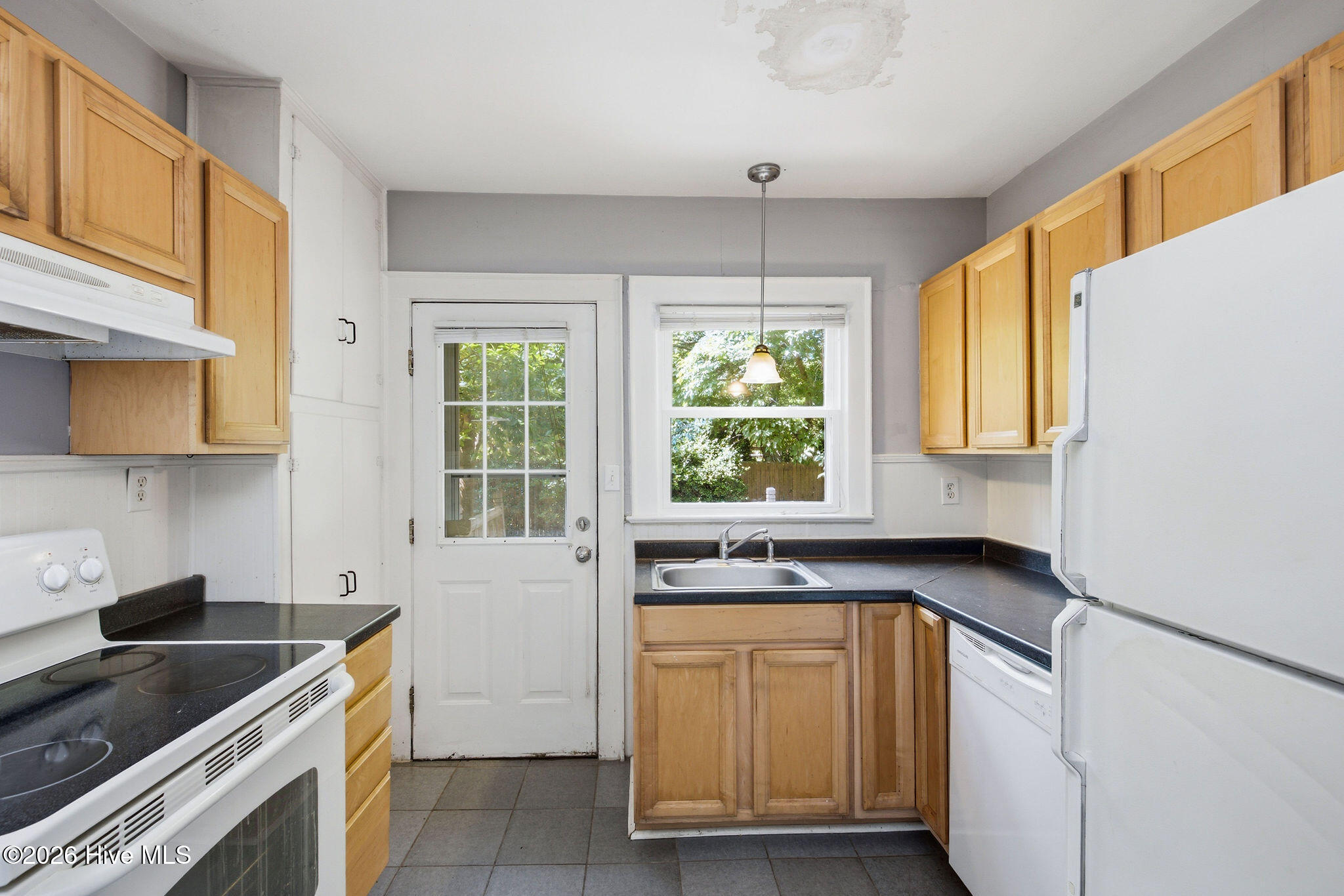 4924 Oleander Drive Property Photo 16
