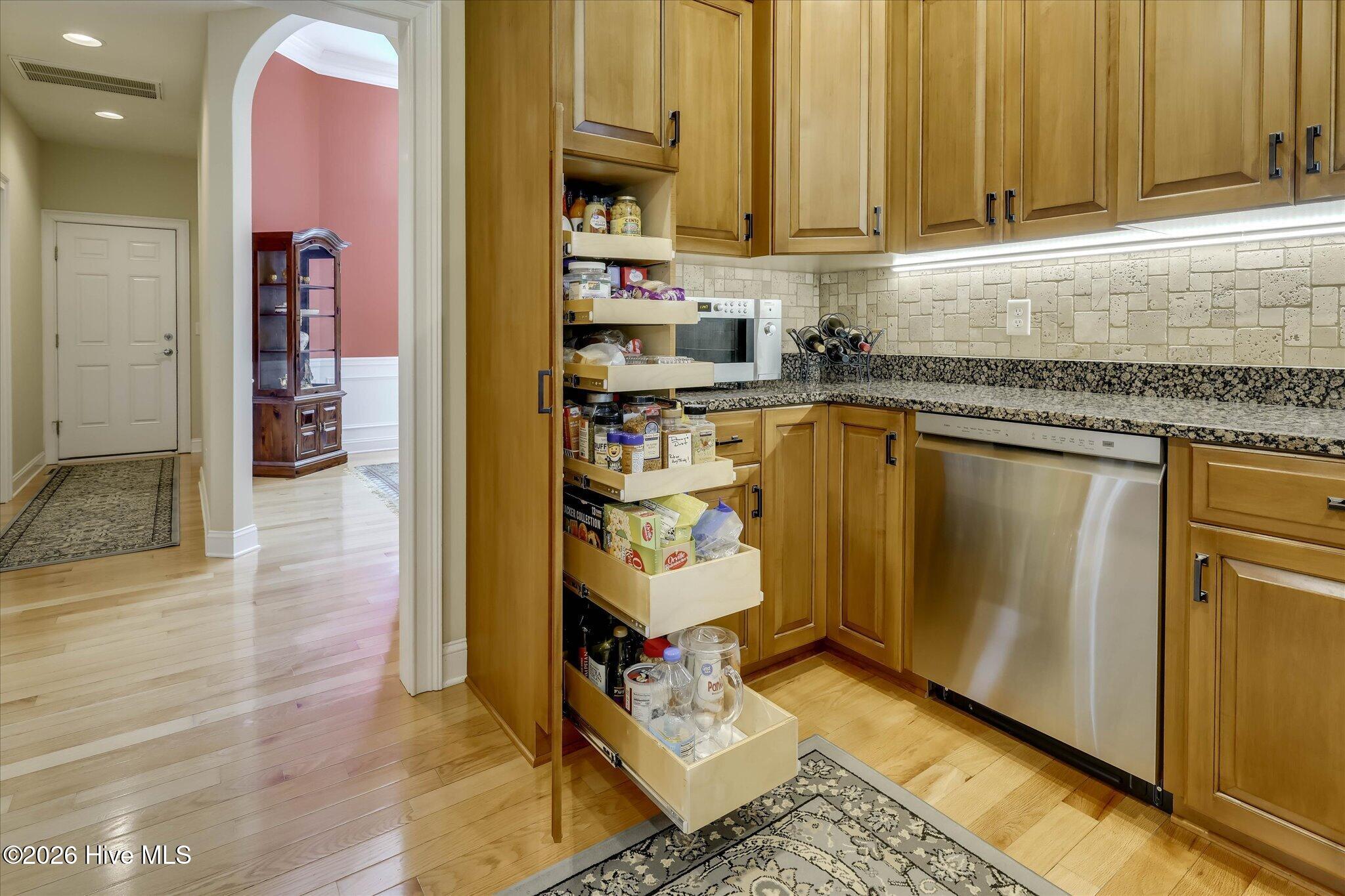 127 Laurens Drive Property Photo 14