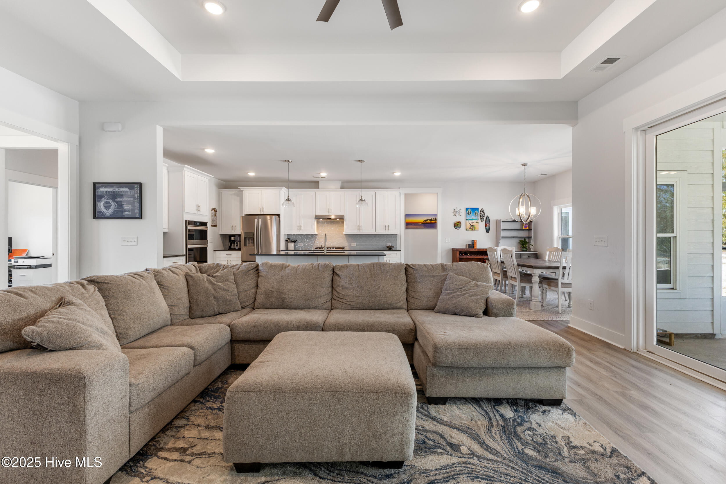 824 The Cape Boulevard Property Photo 8
