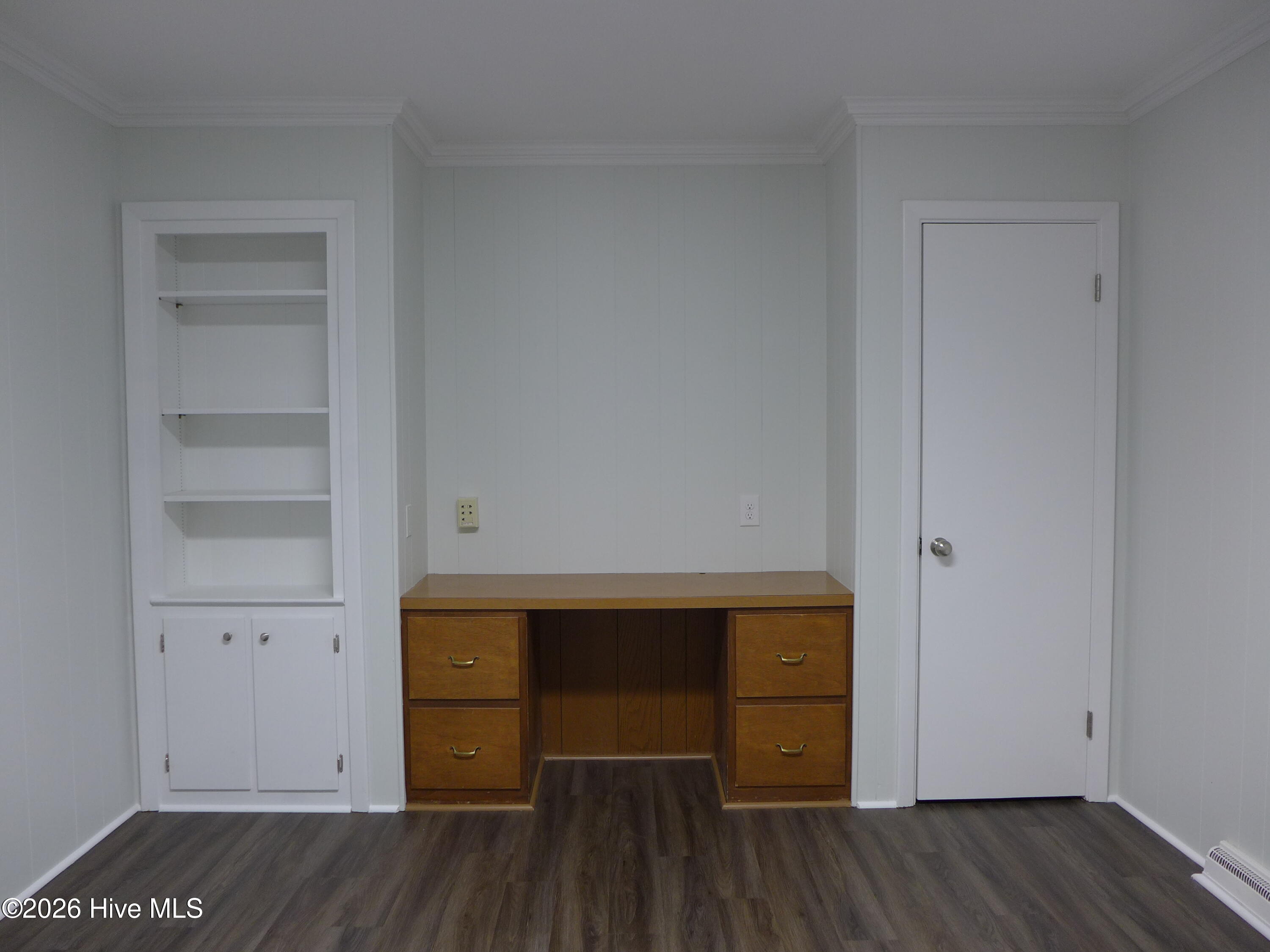 309 E Walnut Street Property Photo 10