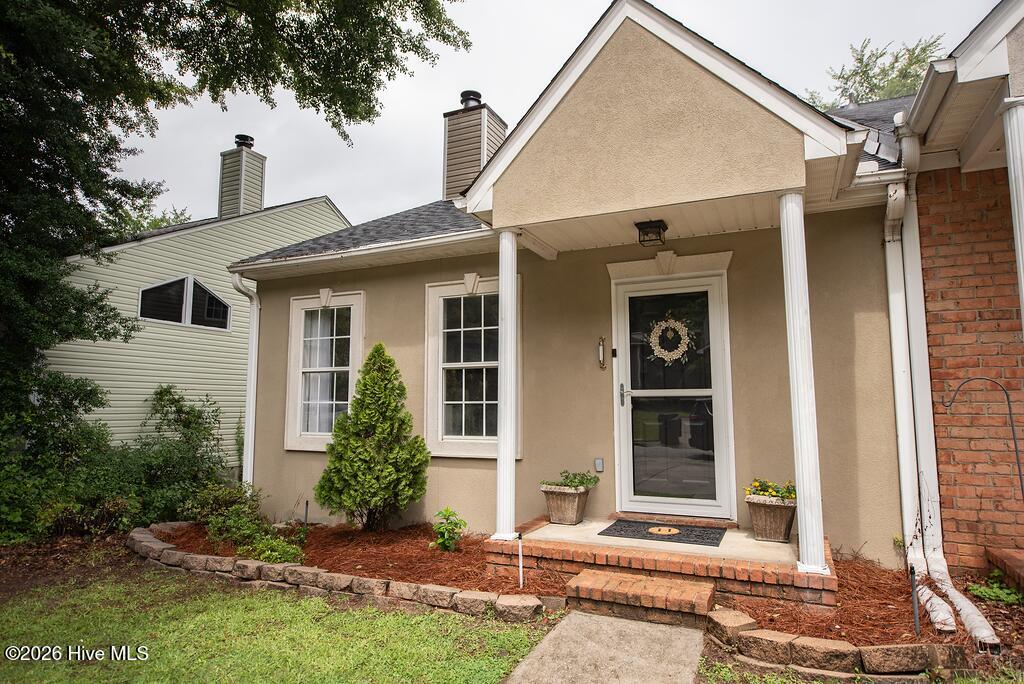 136 Hammond Place Circle Property Photo 1