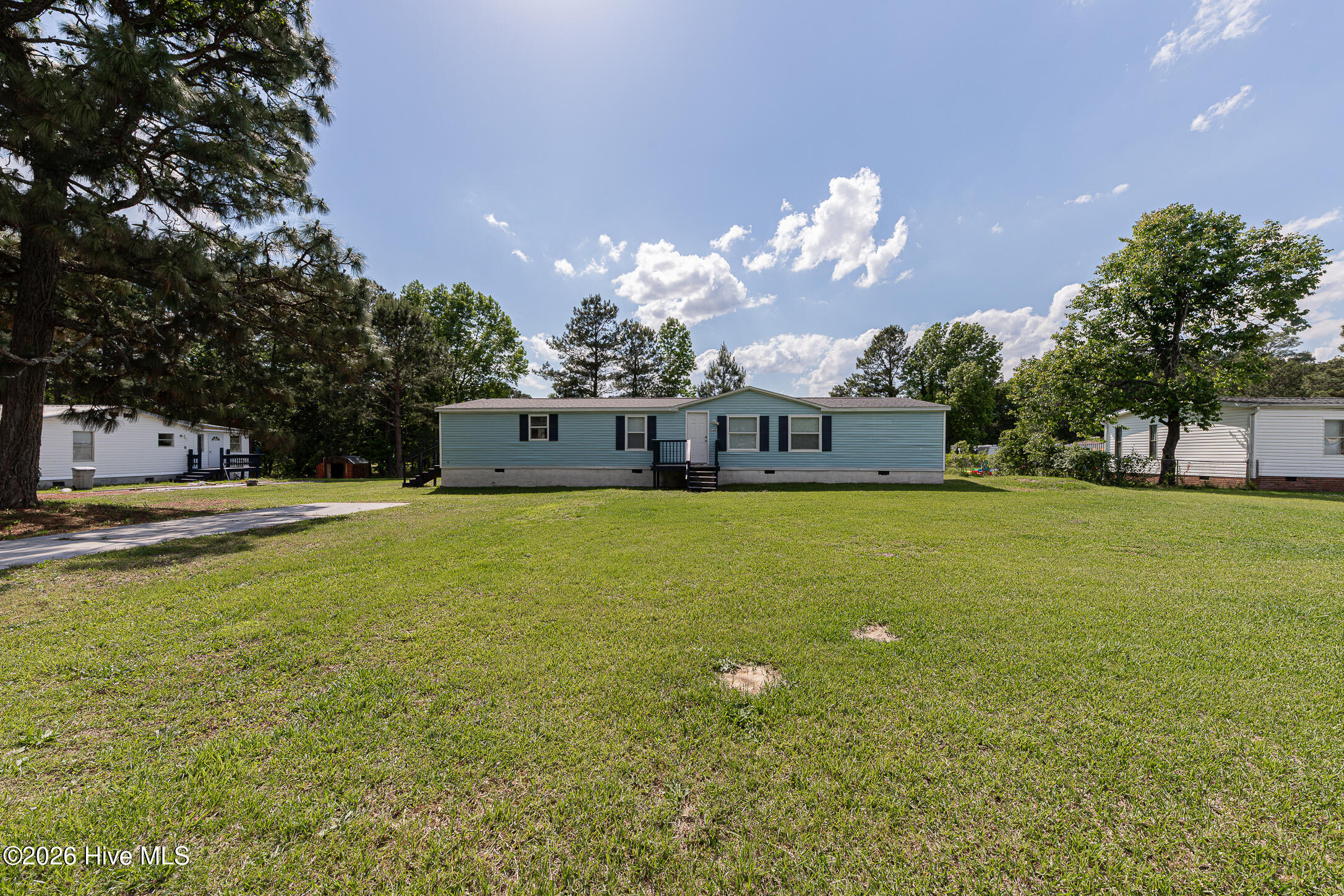 122 Woodbrook Drive Property Photo 2