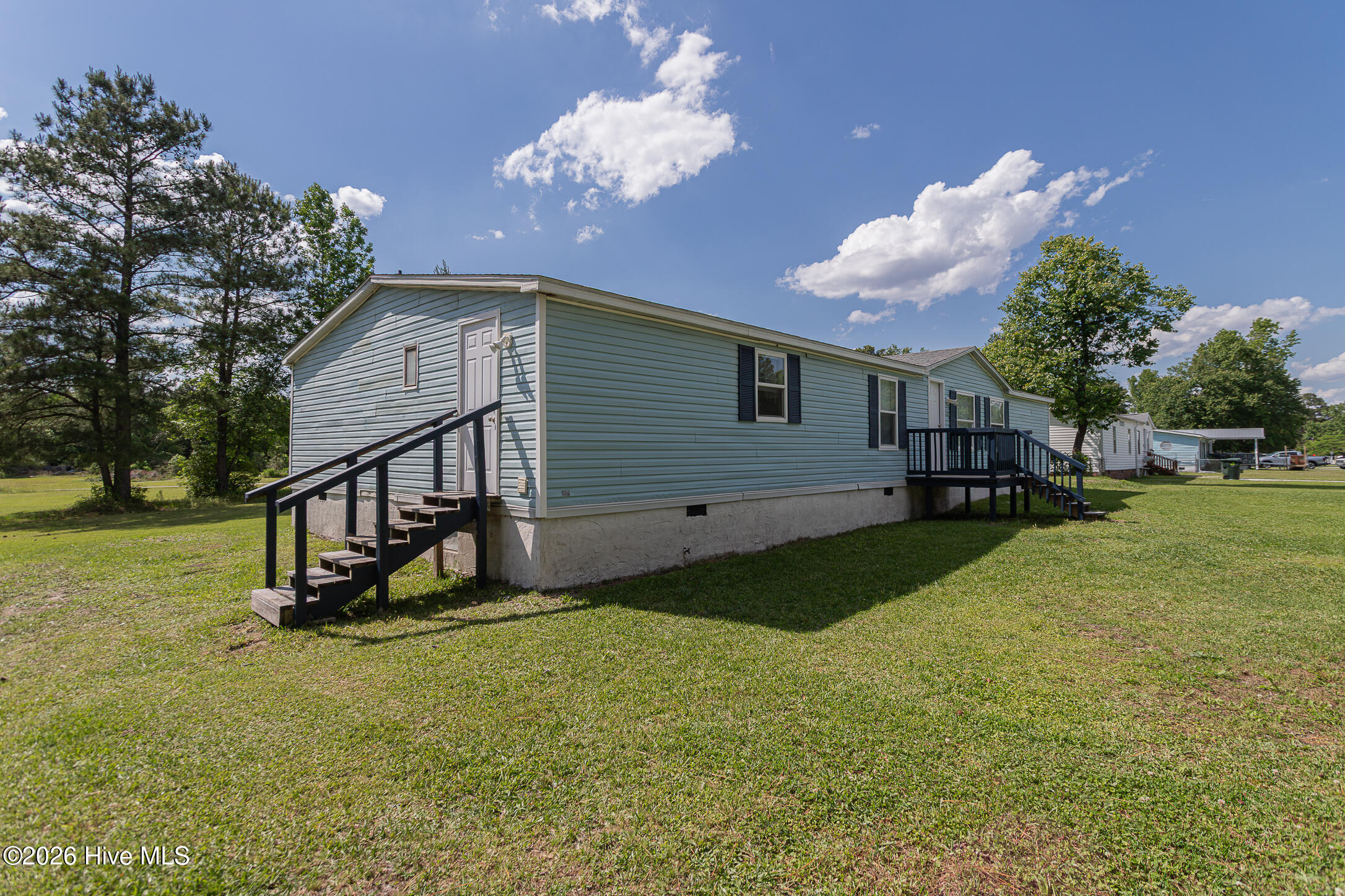 122 Woodbrook Drive Property Photo 5