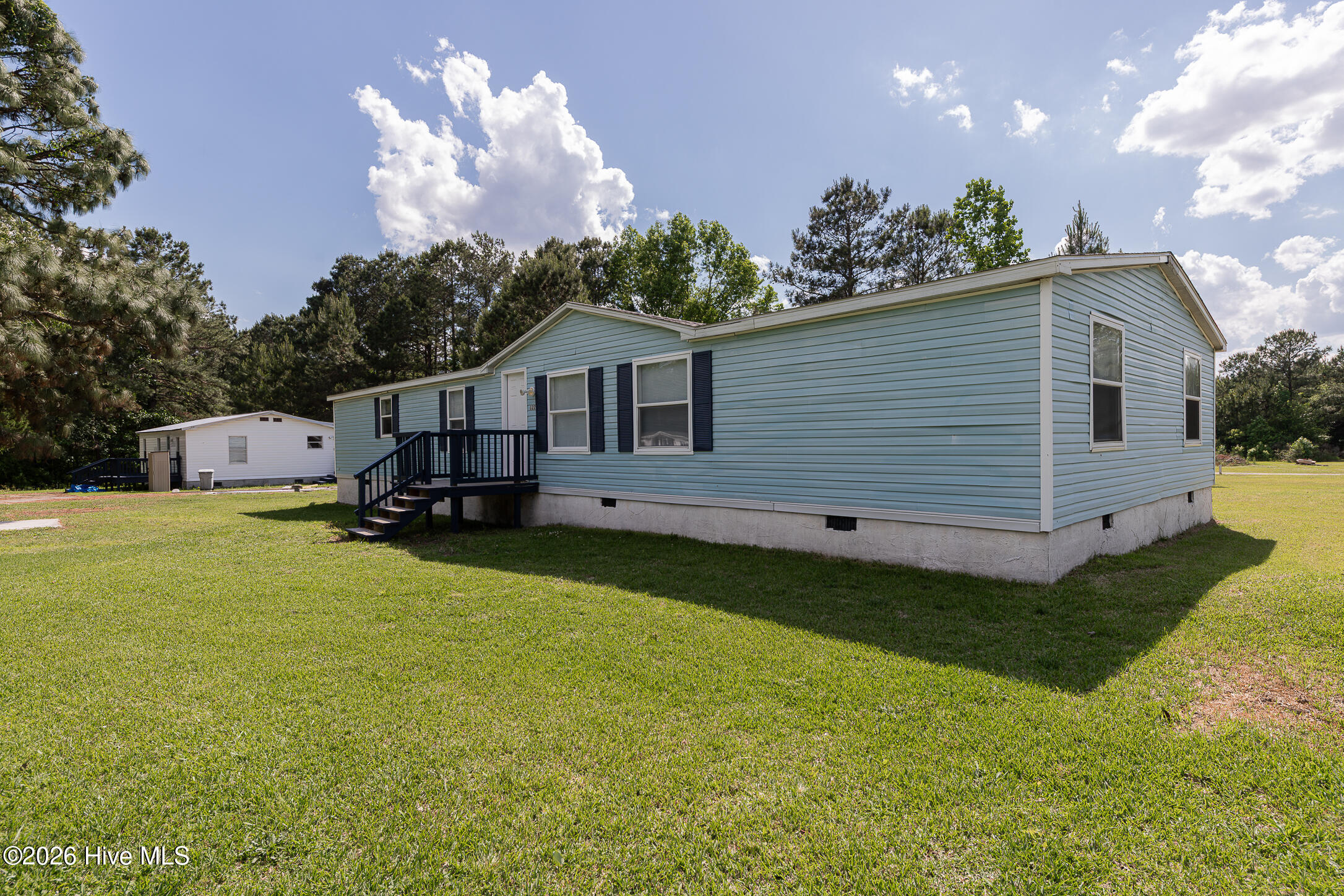 122 Woodbrook Drive Property Photo 6